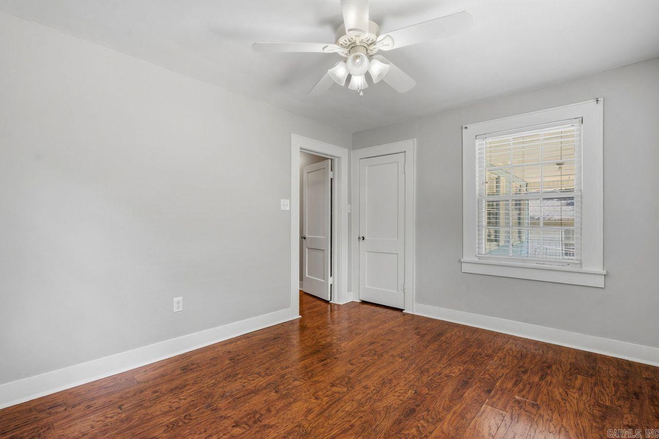 347 Woodlawn Ave Property Photo 13
