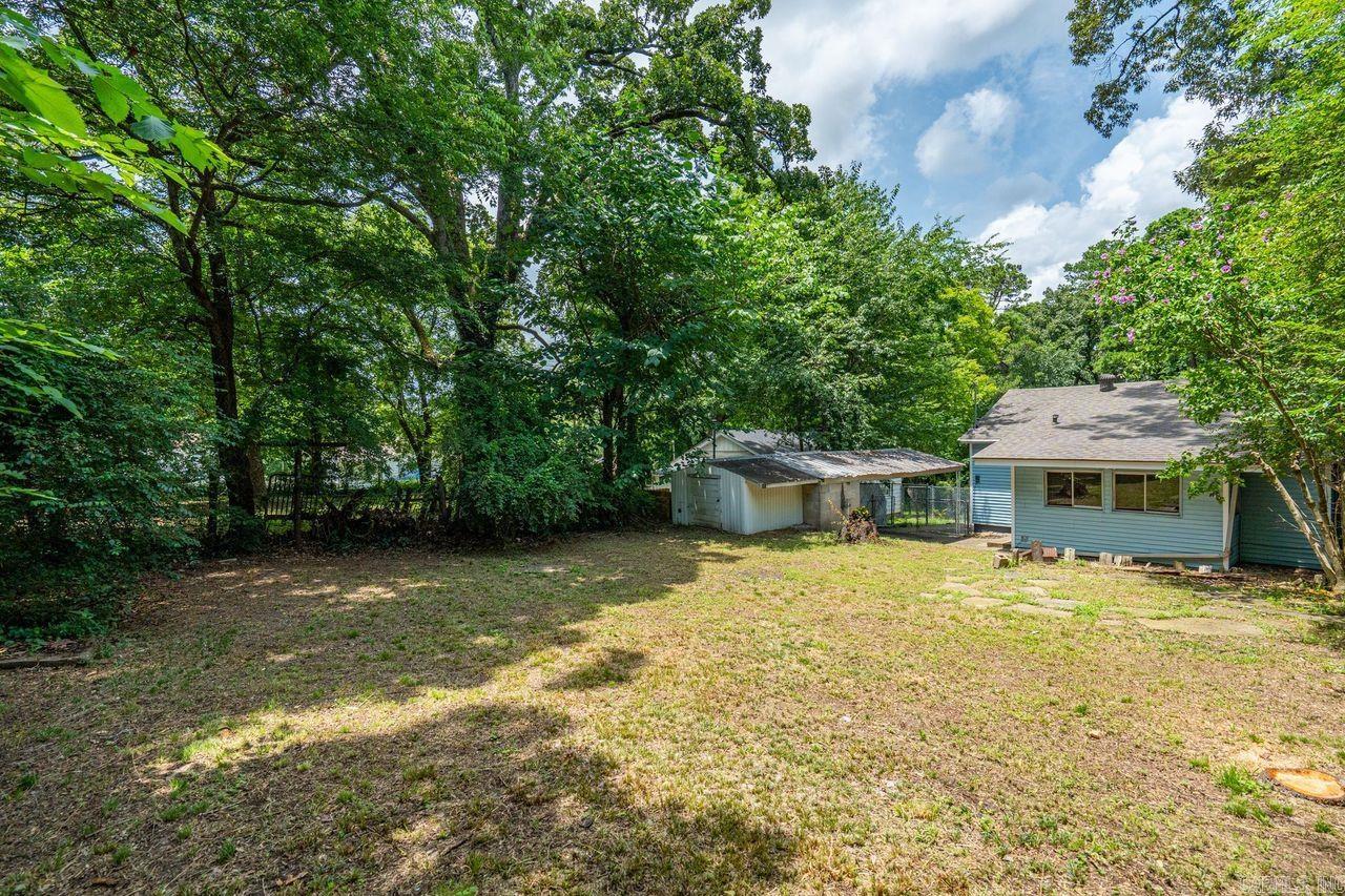 347 Woodlawn Ave Property Photo 19