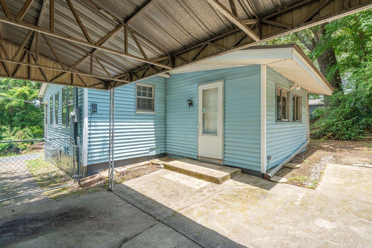 347 Woodlawn Ave Property Photo 20