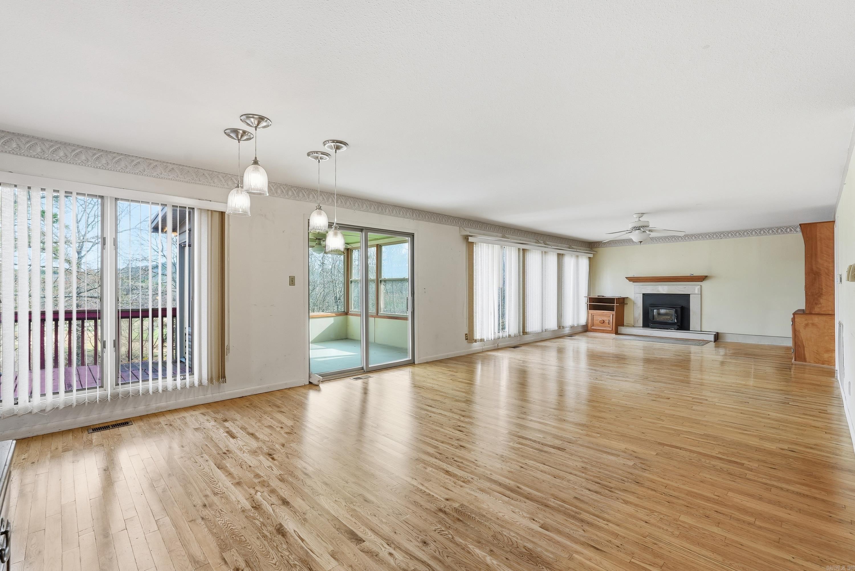 110 Fairway Court Property Photo 3