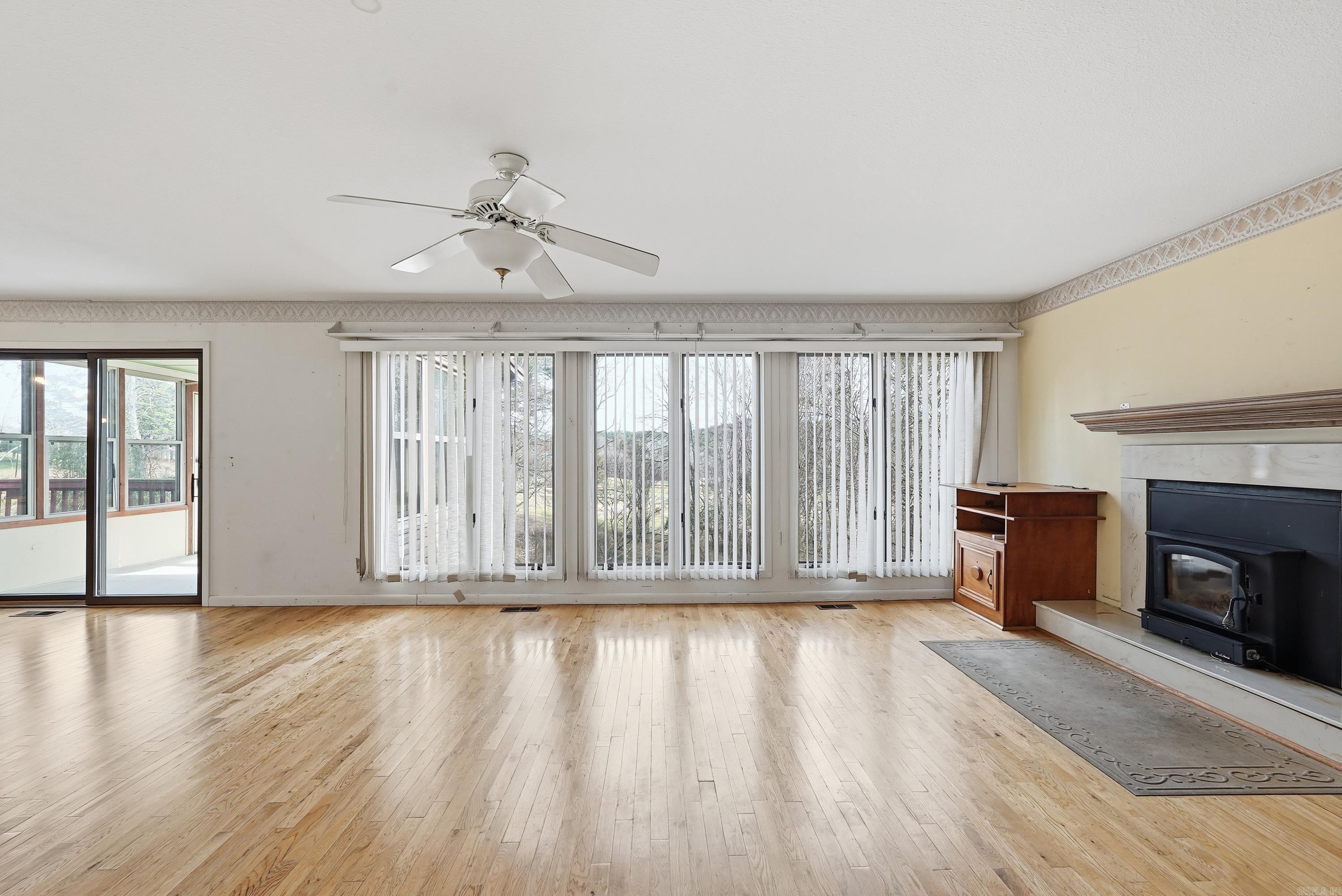 110 Fairway Court Property Photo 4