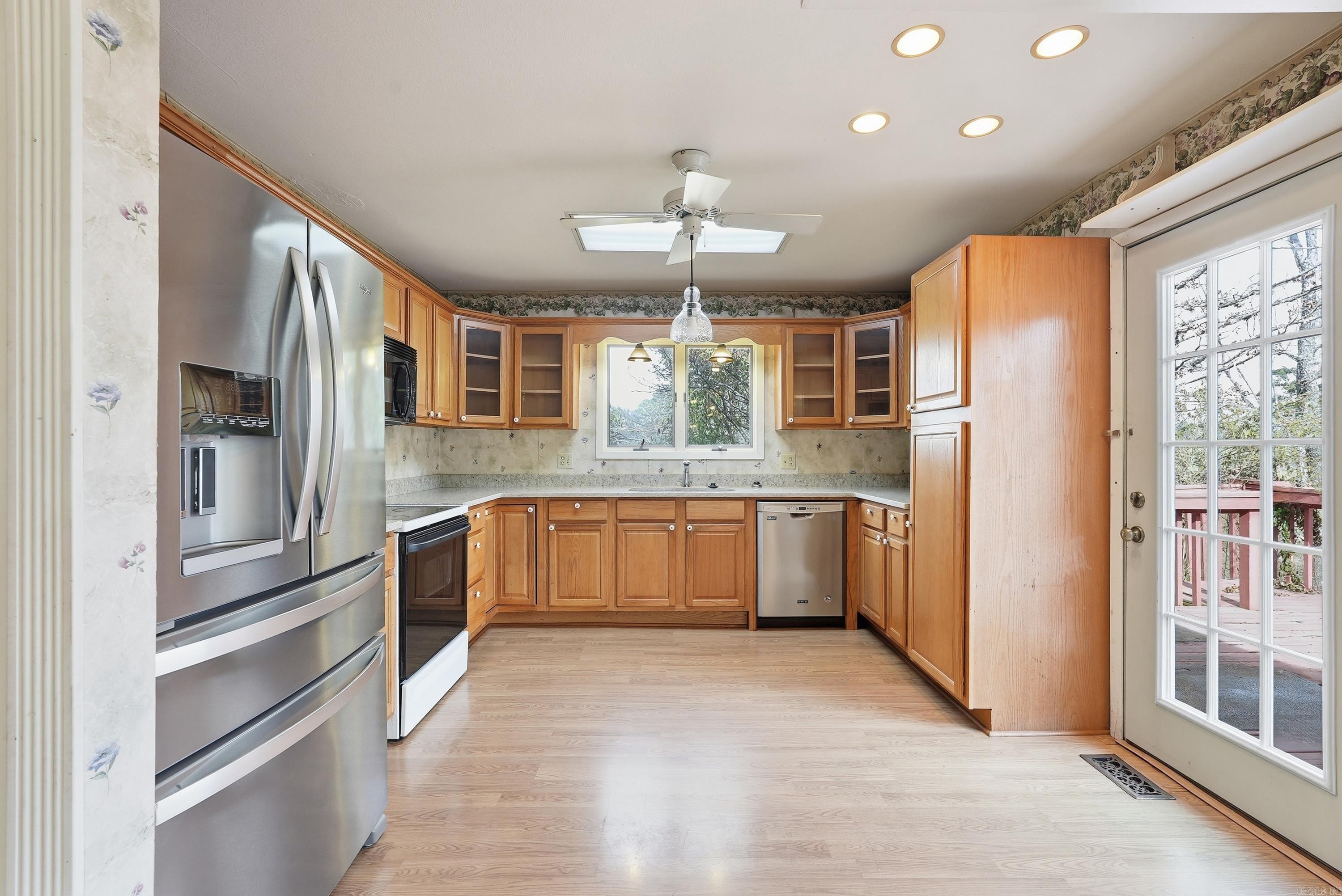 110 Fairway Court Property Photo 6