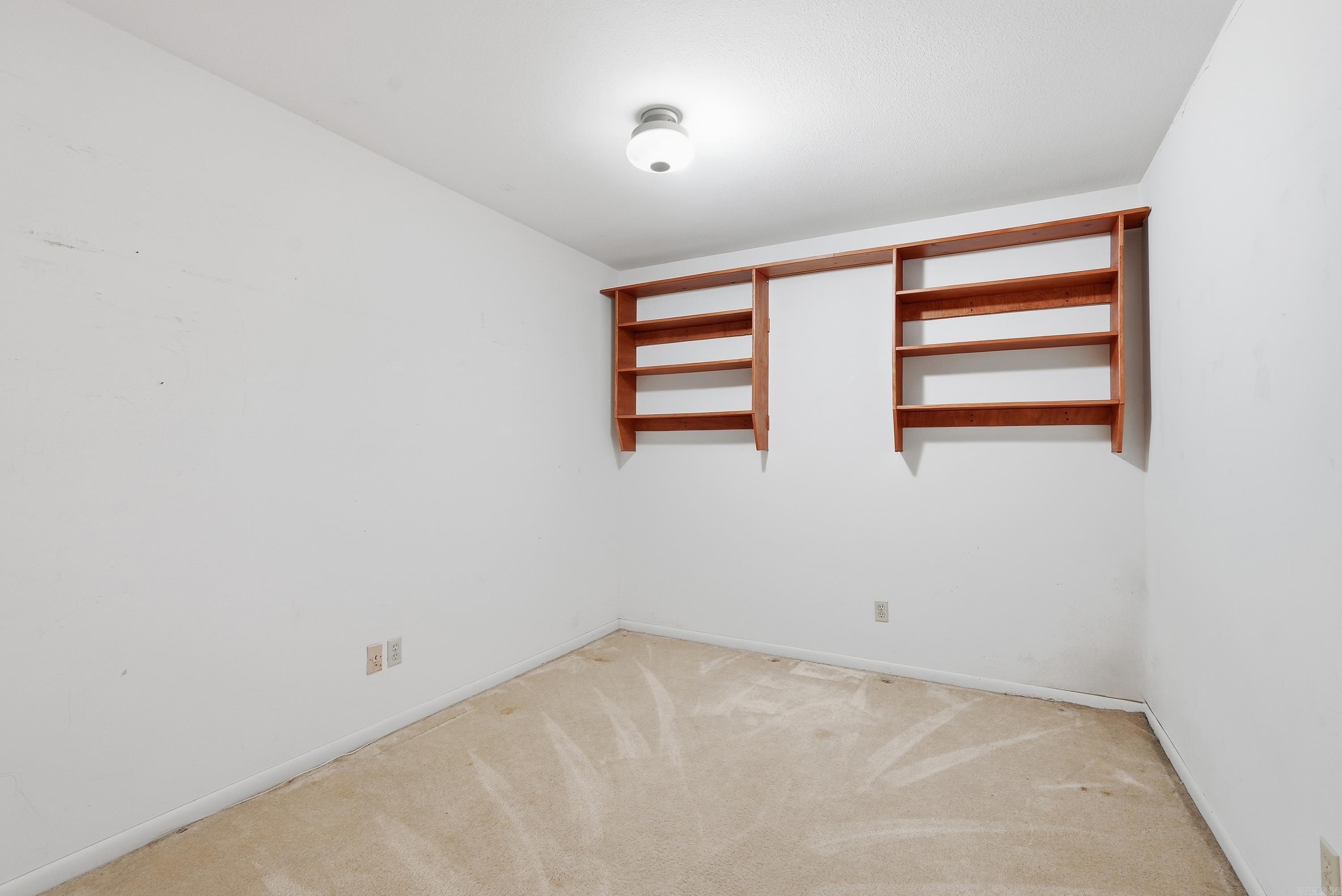 110 Fairway Court Property Photo 15