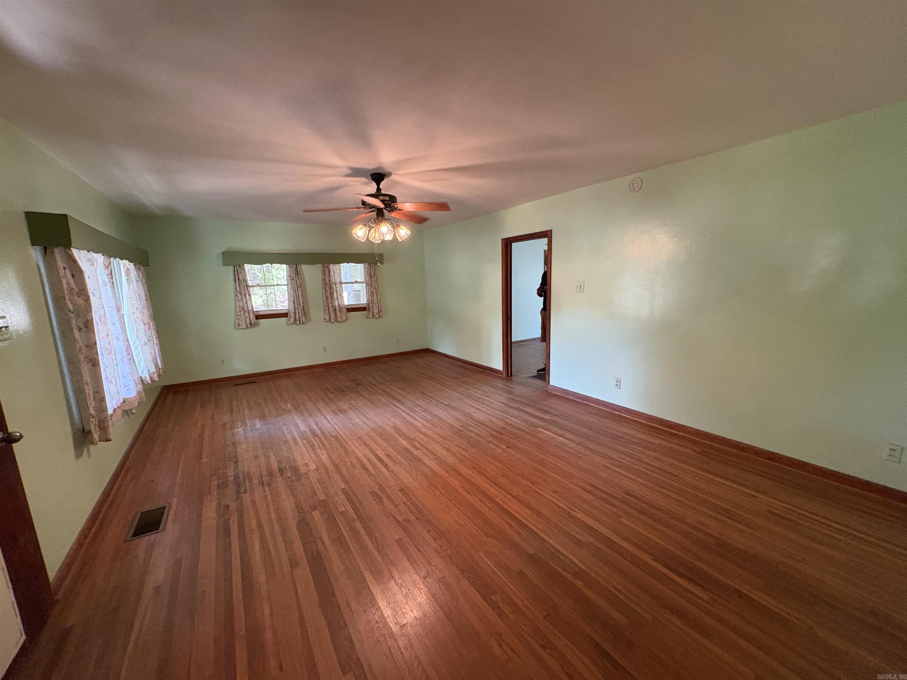 2301 Beauchamp Road Property Photo 5