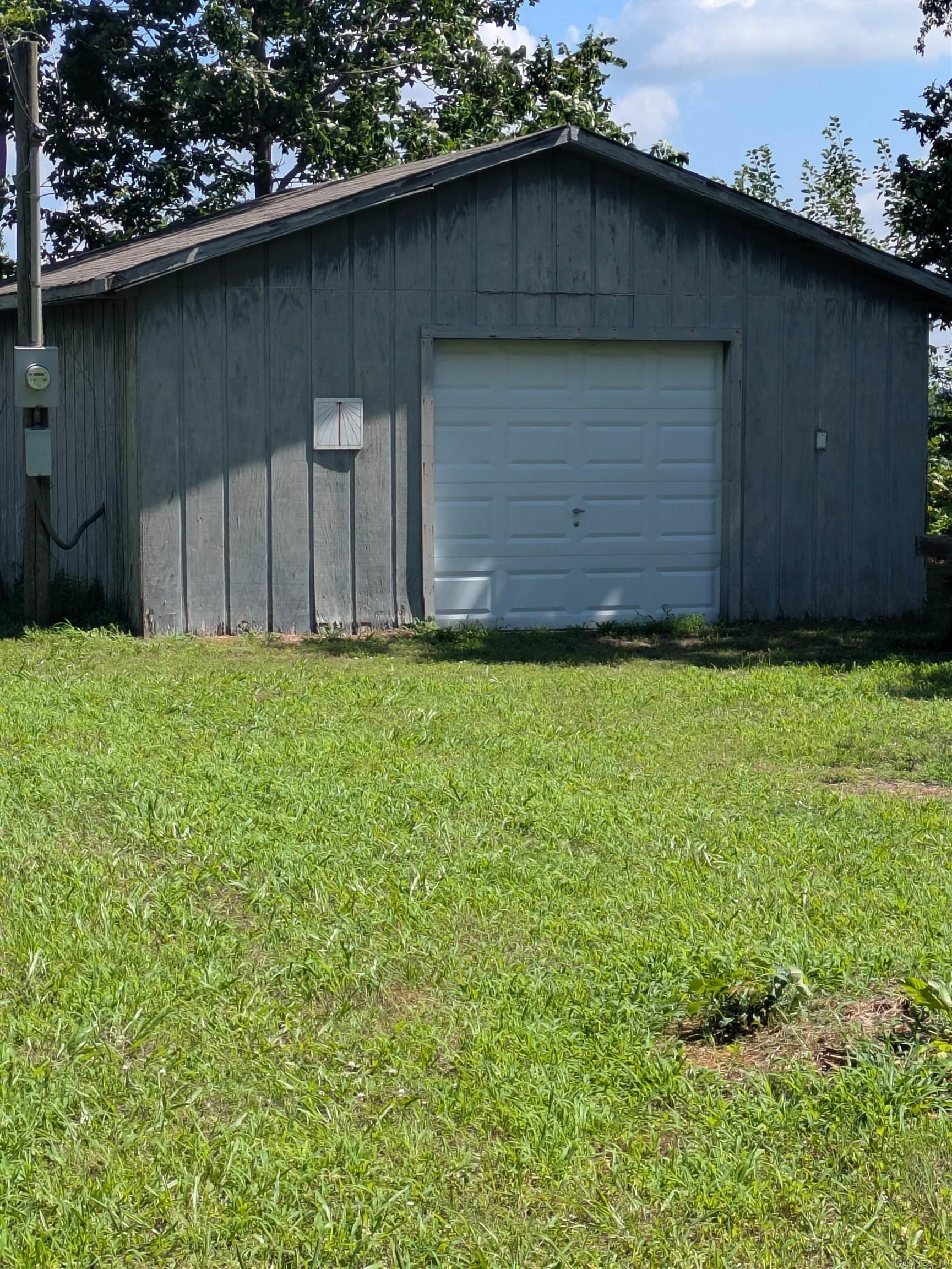 105 Cr 660 Property Photo 3