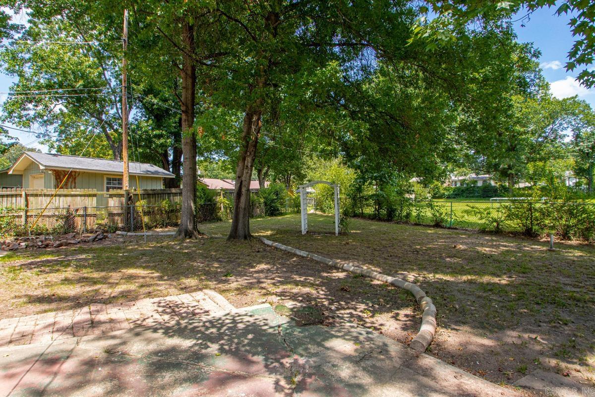 1025 Oakhurst Street Property Photo 31