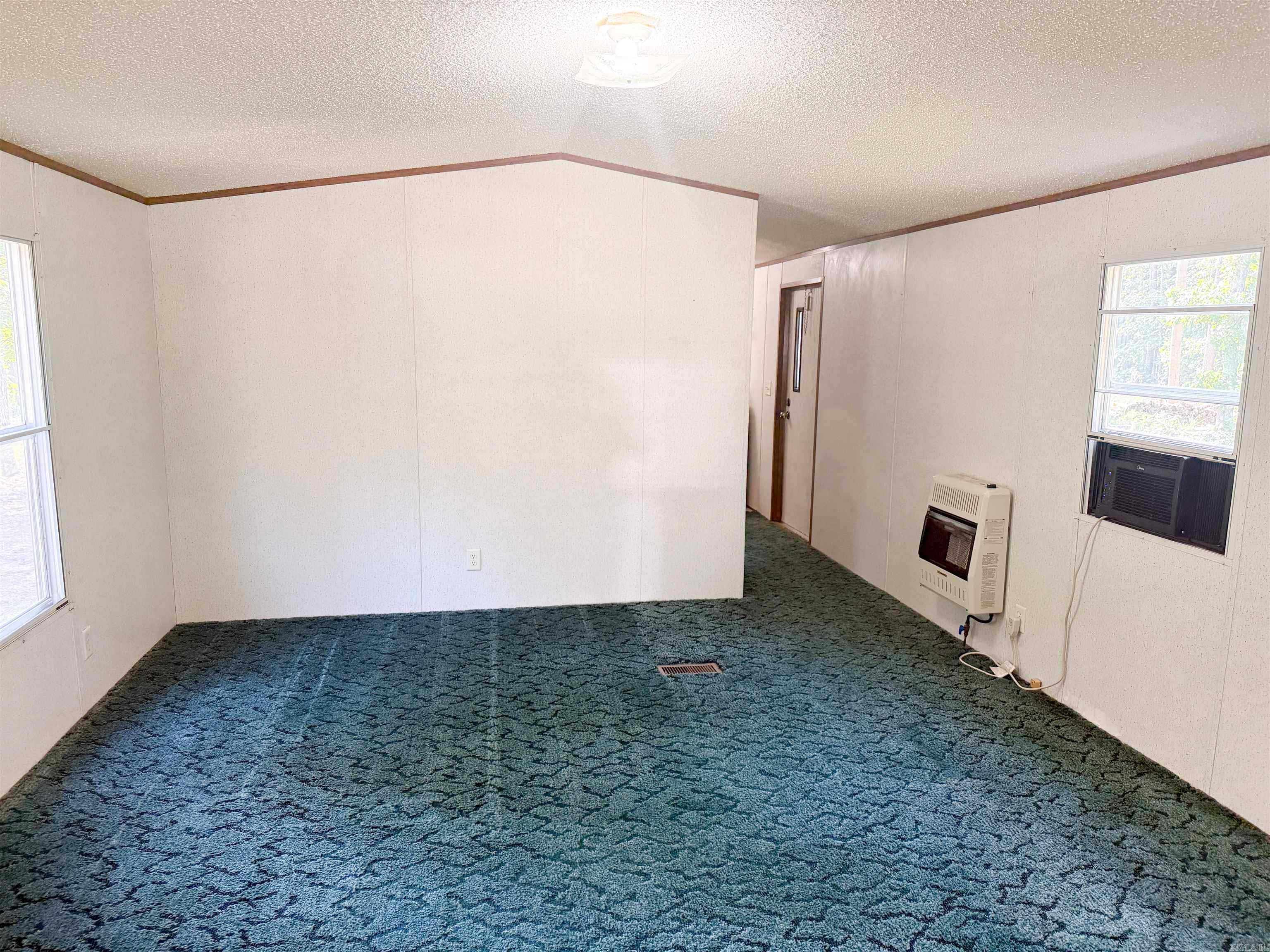 75 Howard Road Property Photo 14