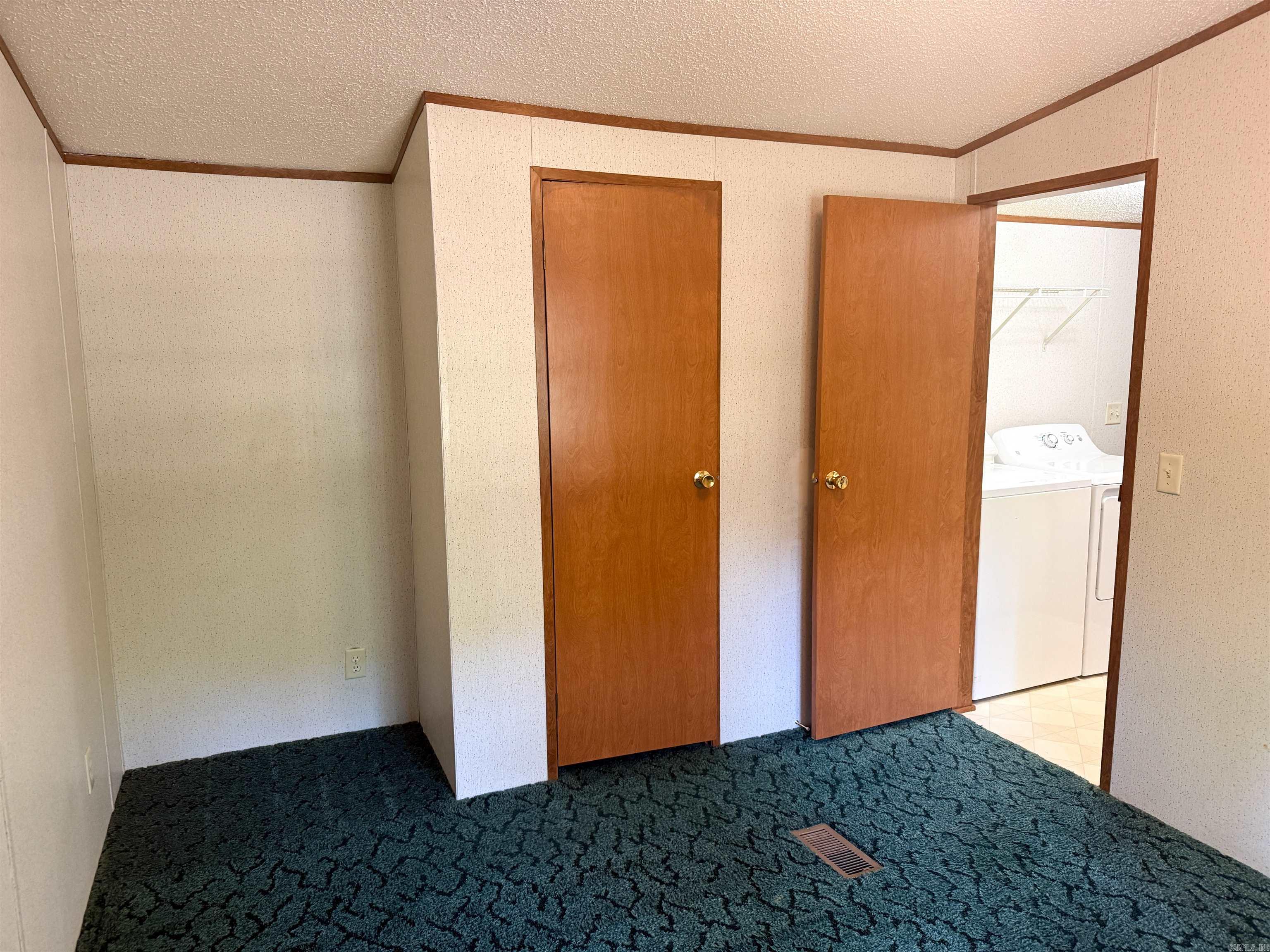 75 Howard Road Property Photo 19
