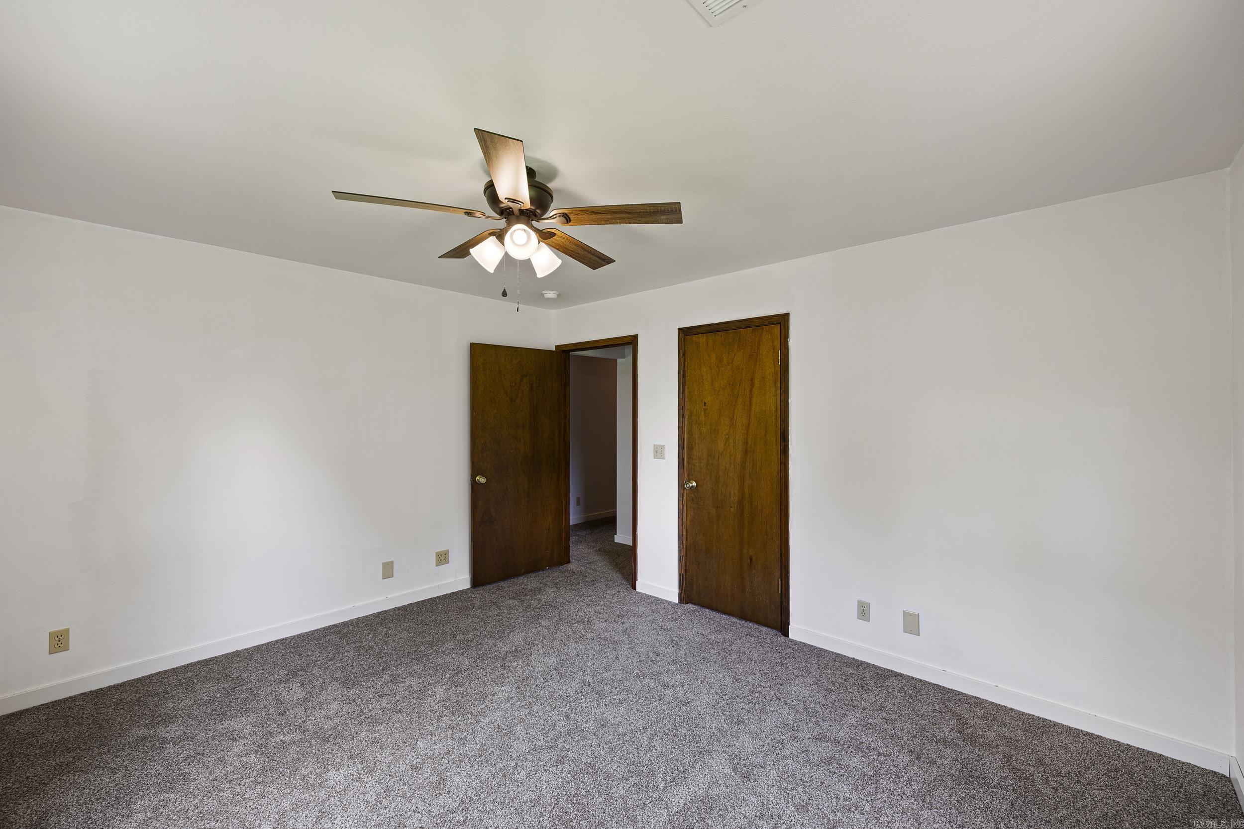 826 E 164 Highway Property Photo 29