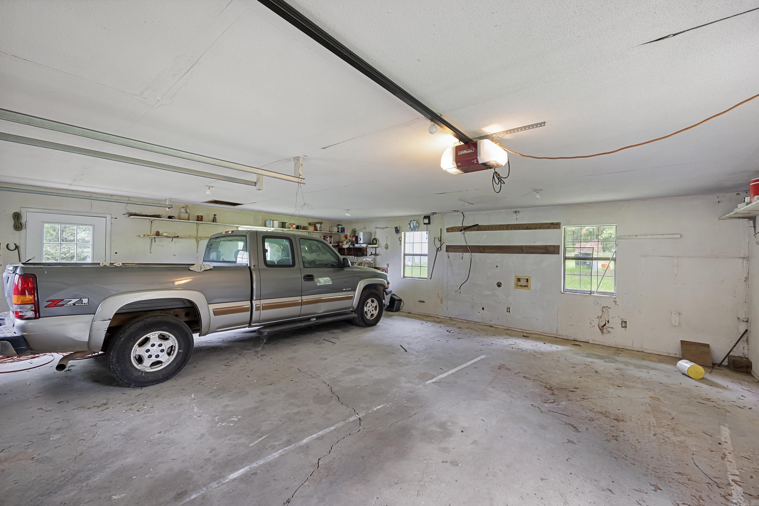 826 E 164 Highway Property Photo 37