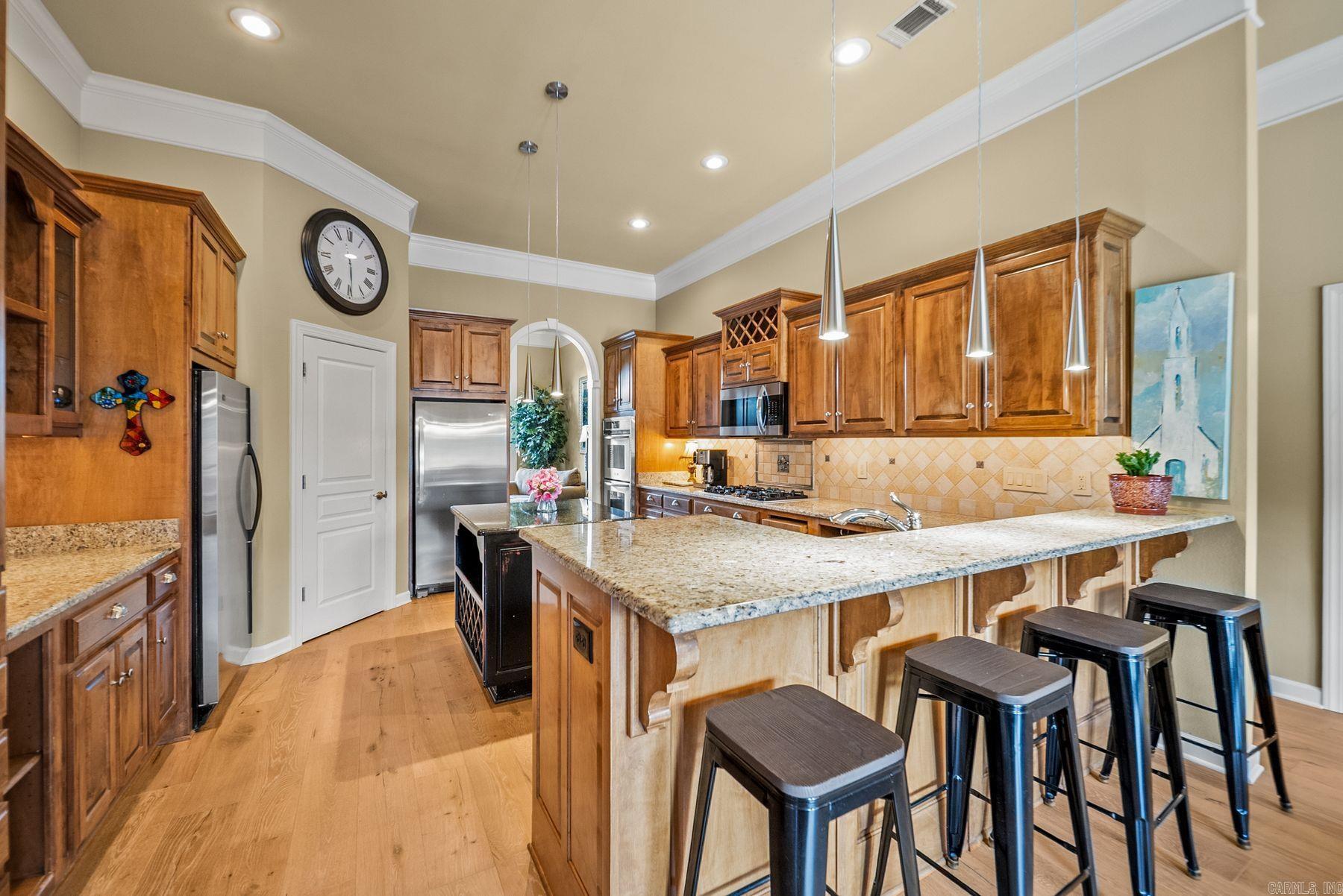 127 Grenoble Circle Property Photo 10