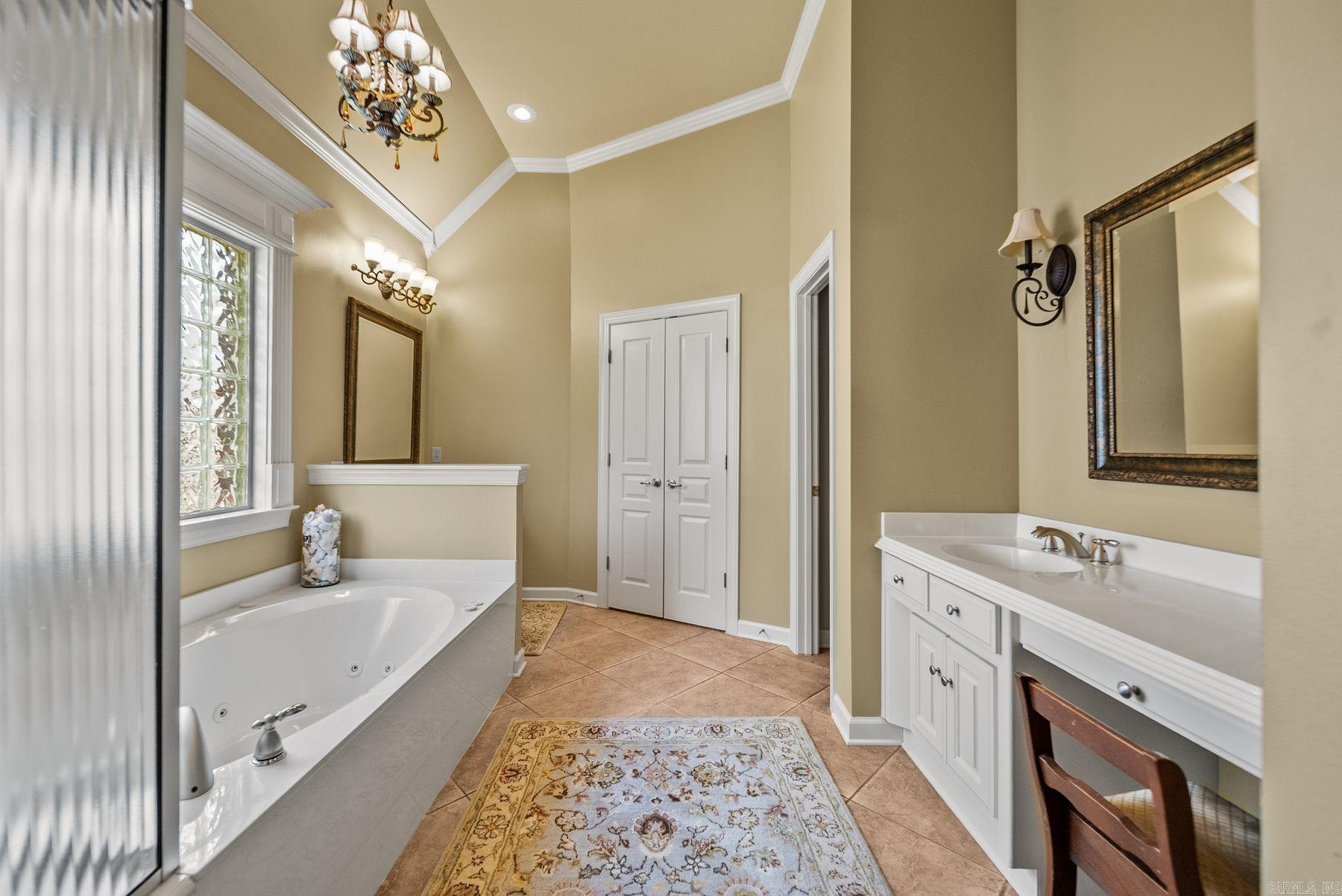 127 Grenoble Circle Property Photo 19