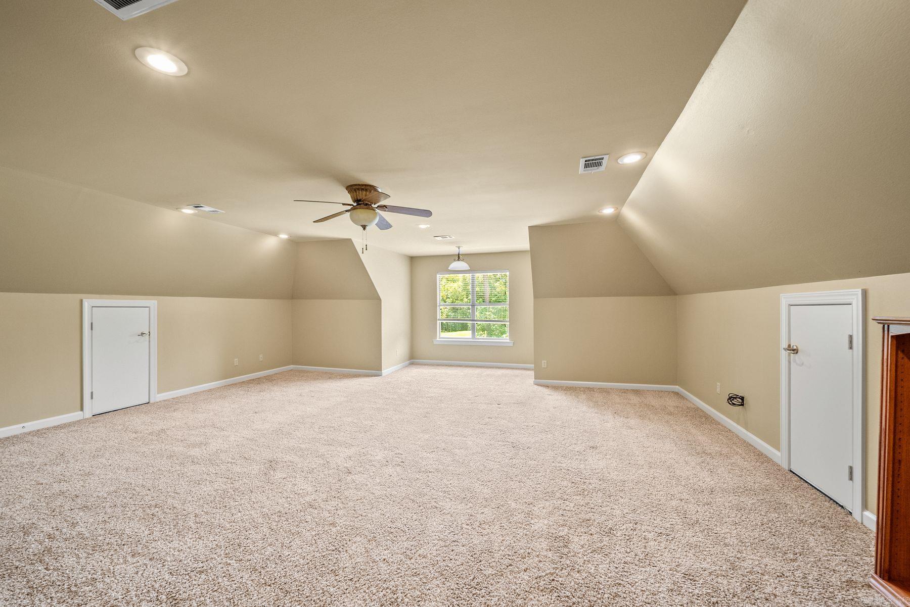 127 Grenoble Circle Property Photo 33