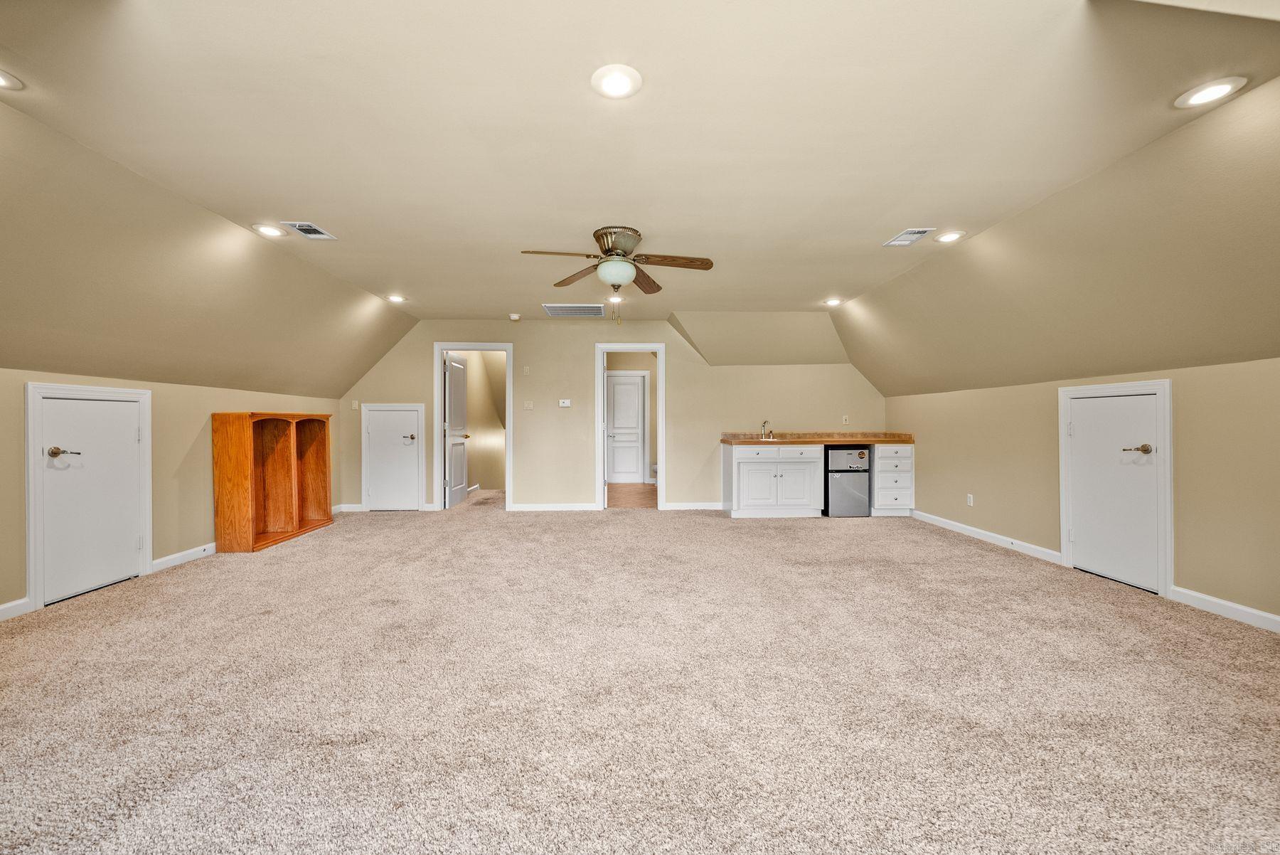 127 Grenoble Circle Property Photo 34