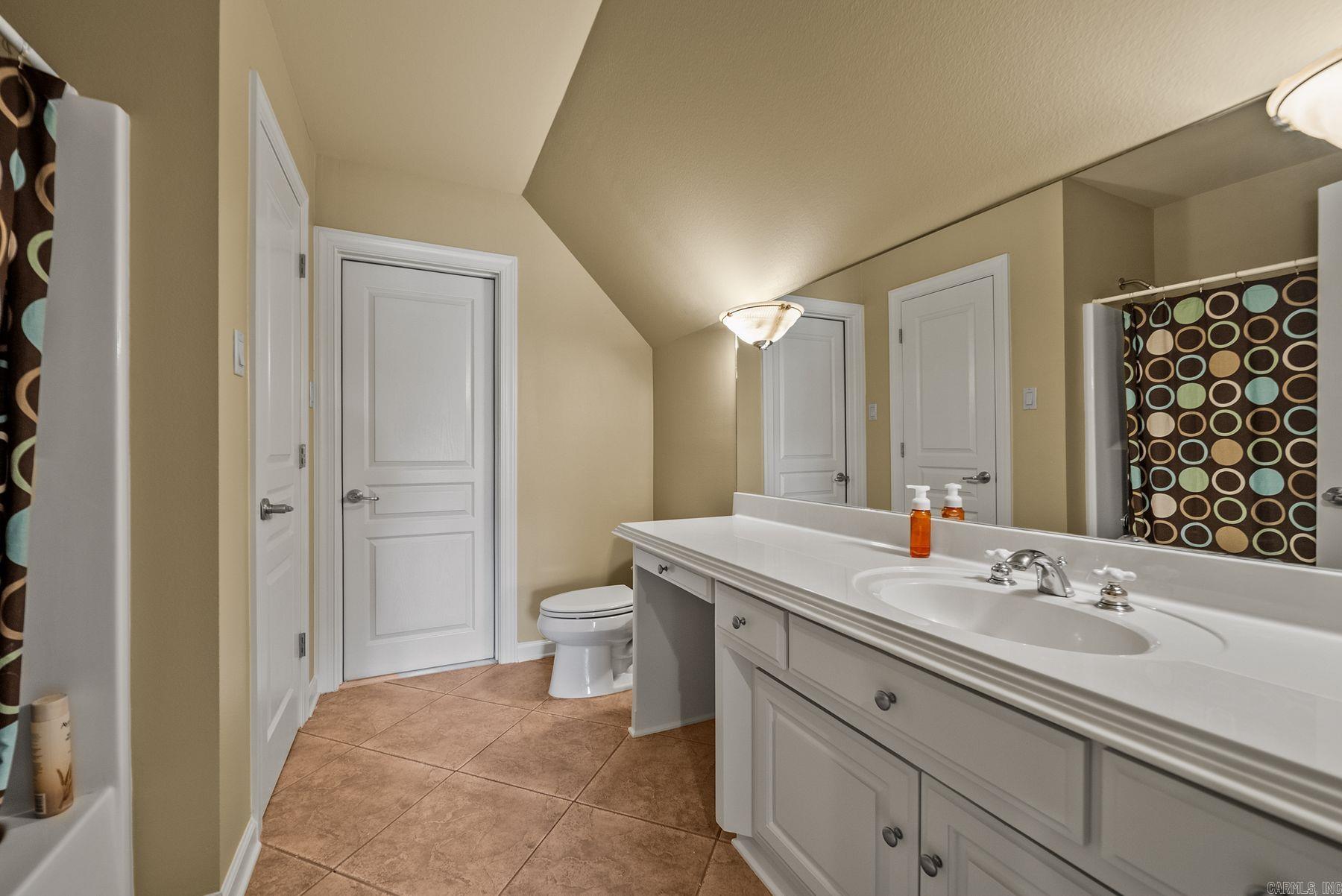 127 Grenoble Circle Property Photo 36