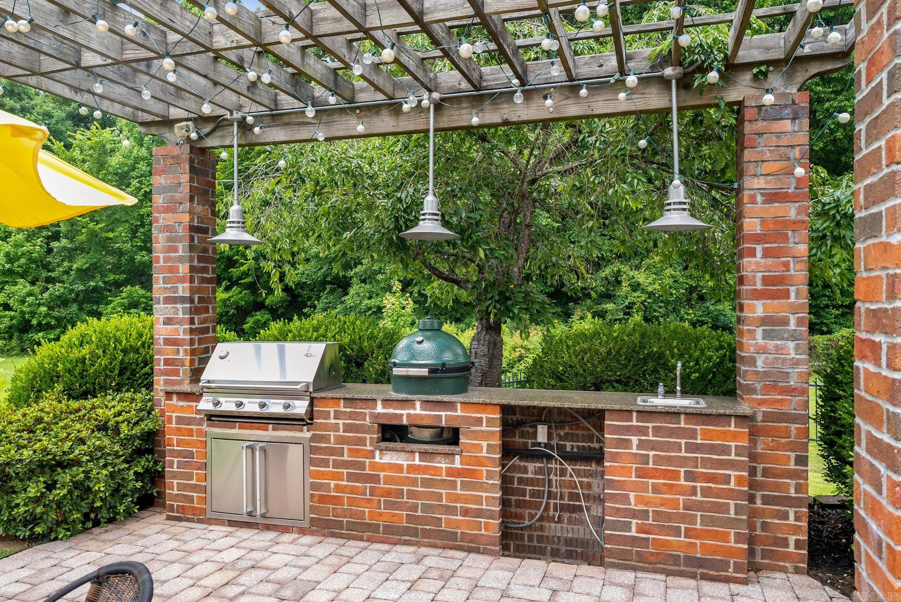127 Grenoble Circle Property Photo 43
