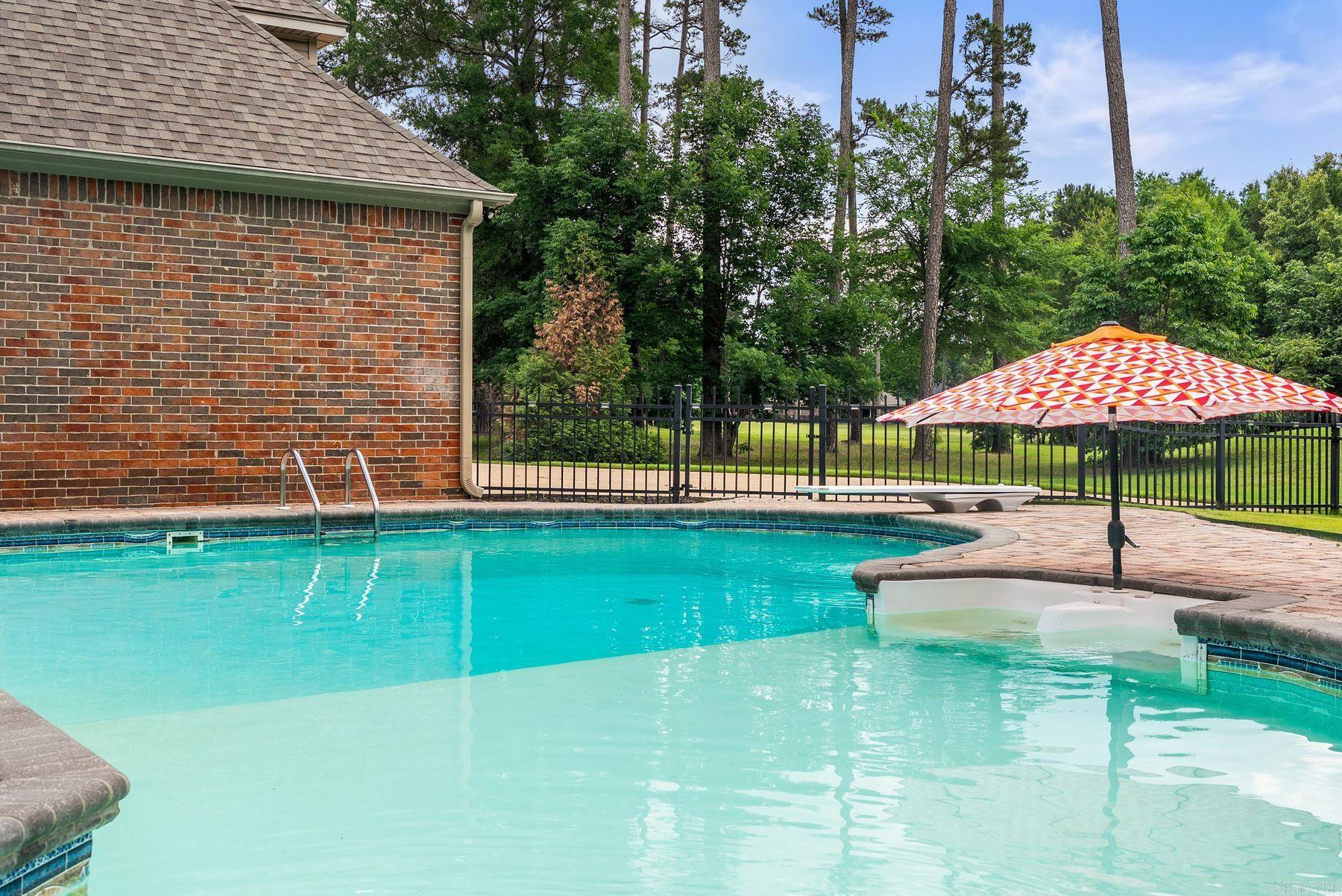 127 Grenoble Circle Property Photo 44