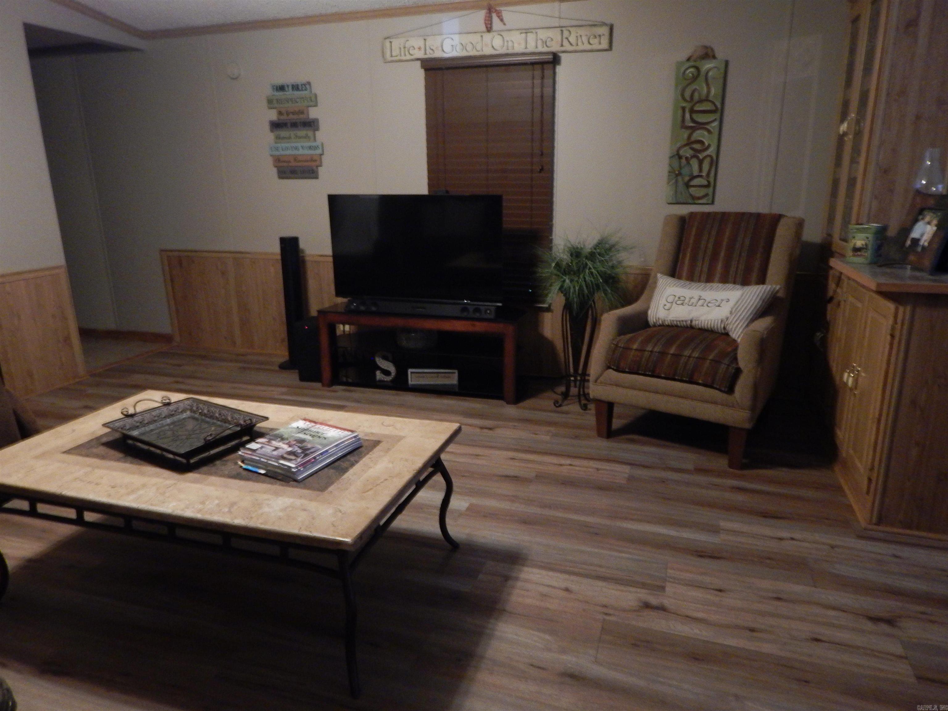 29 Valley Lane Property Photo 5