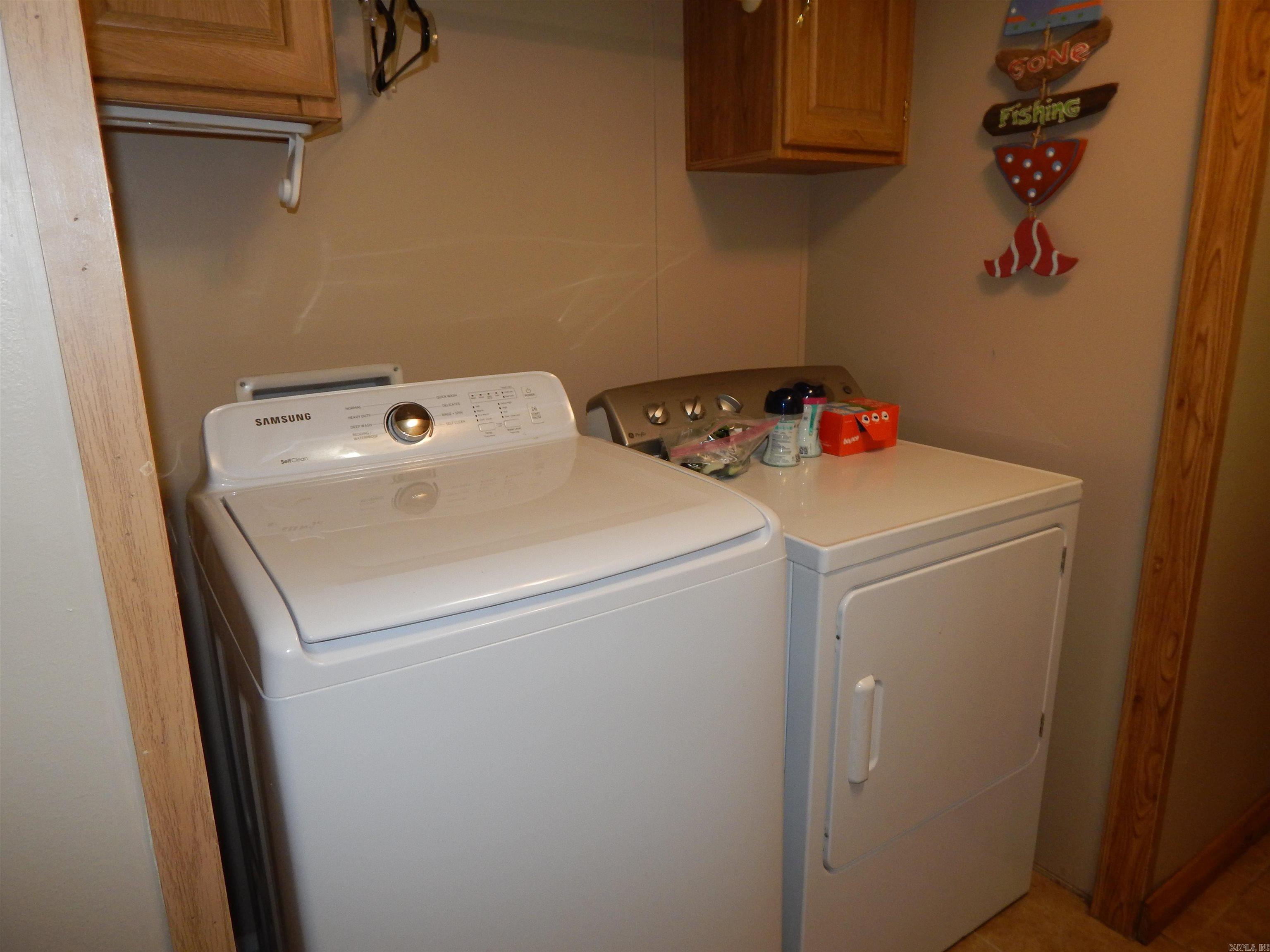 29 Valley Lane Property Photo 17