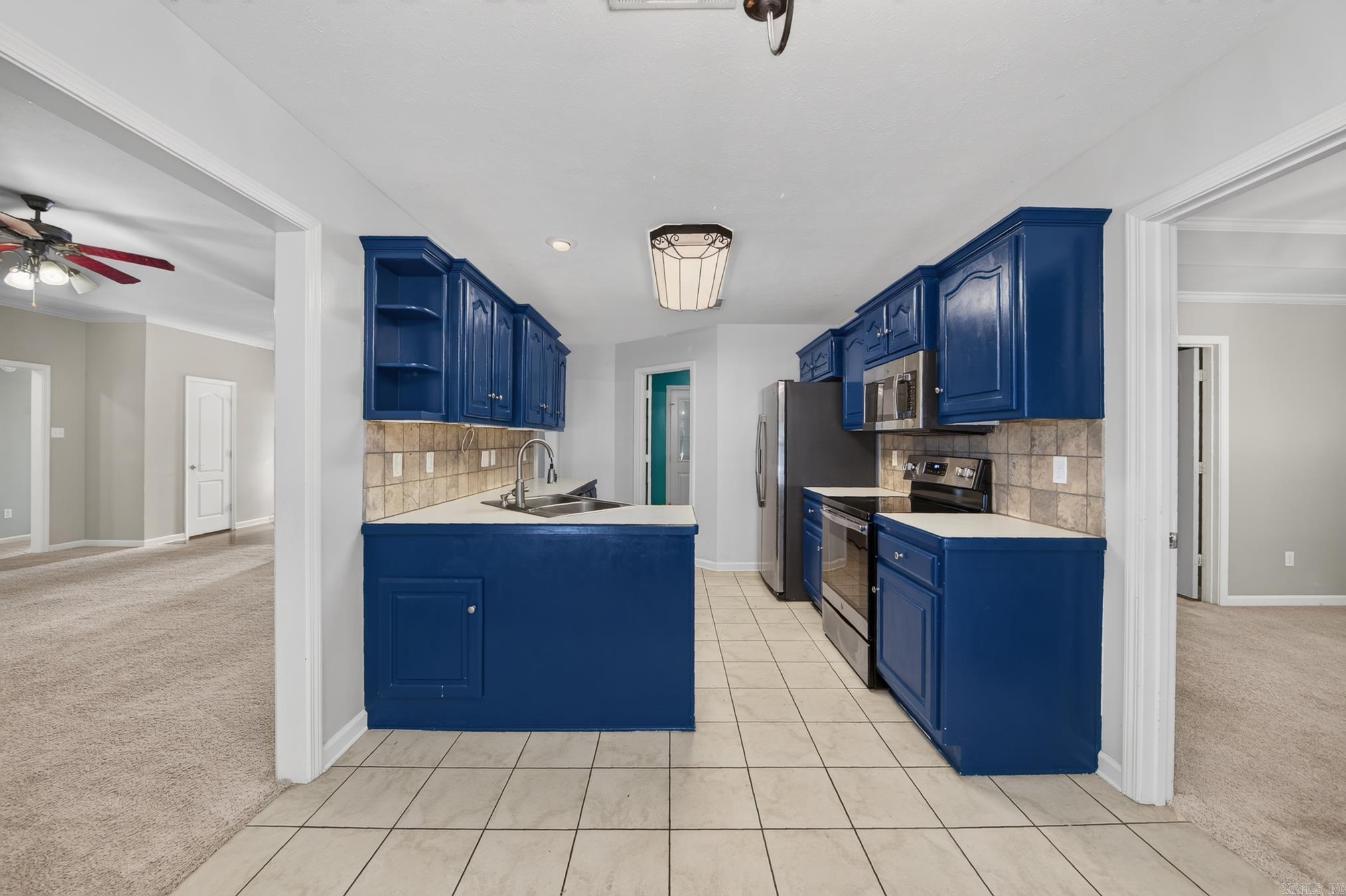 18 Highplains Drive Property Photo 16