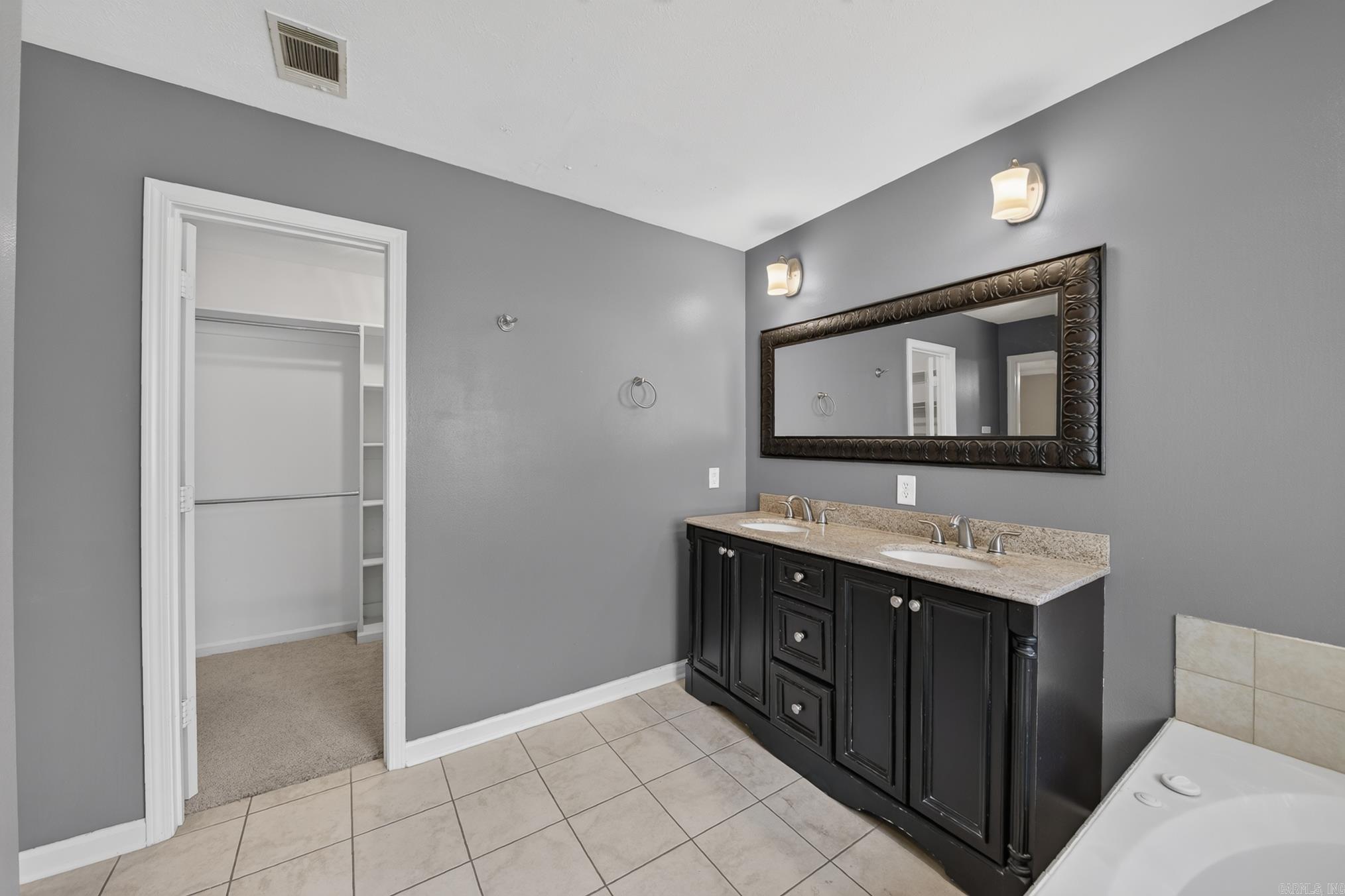 18 Highplains Drive Property Photo 31