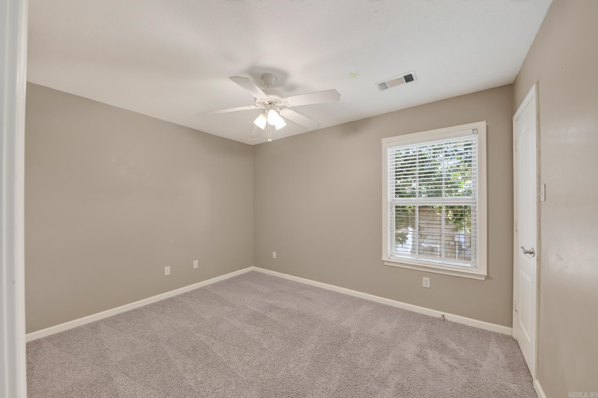 18 Highplains Drive Property Photo 37