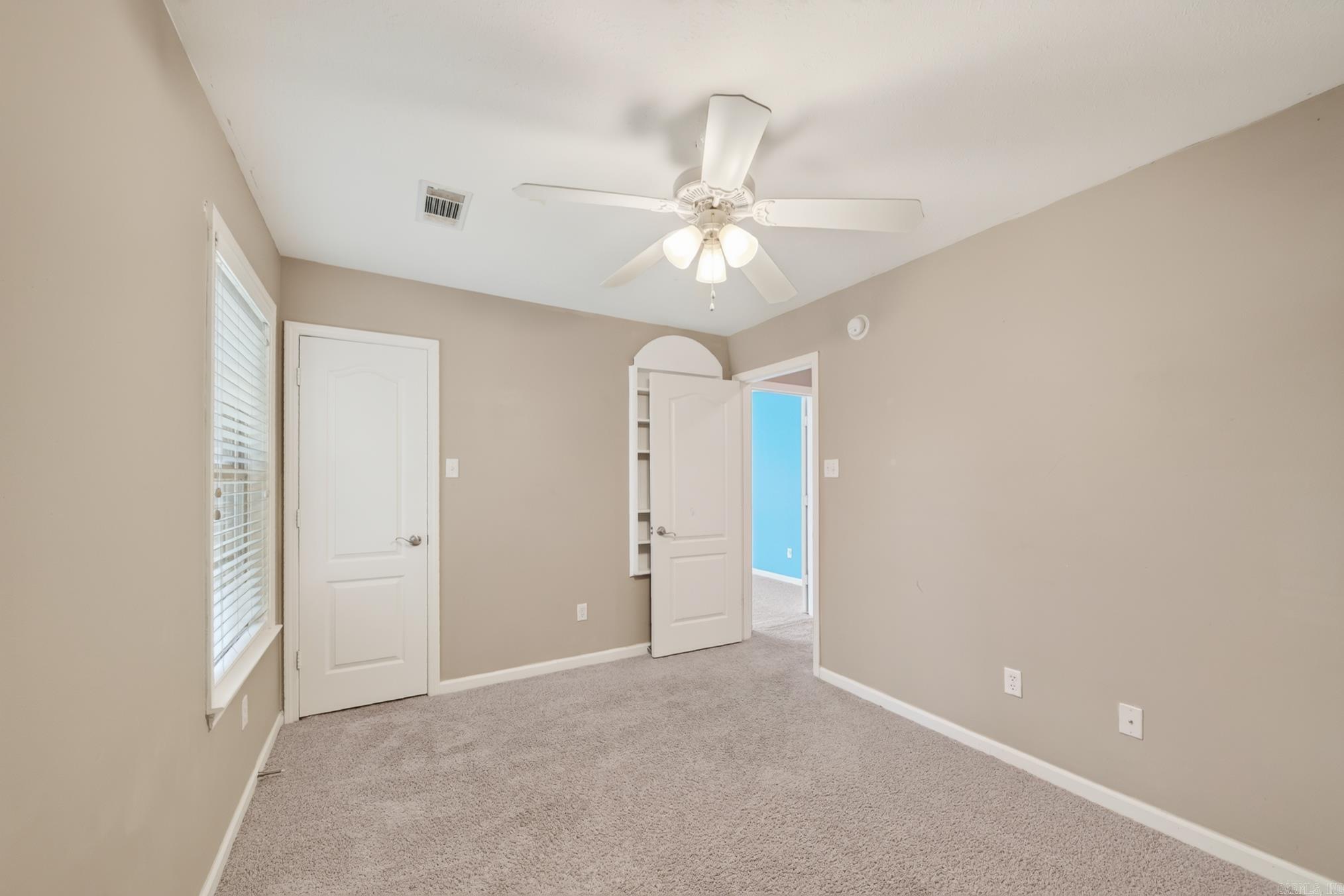 18 Highplains Drive Property Photo 38