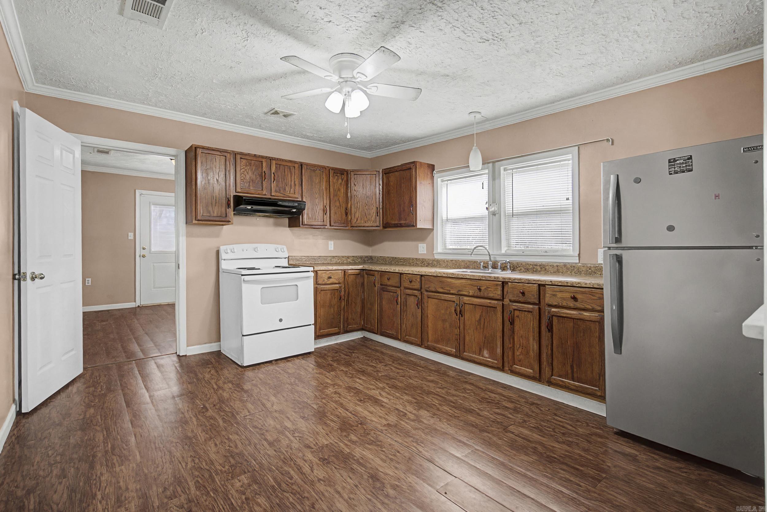 437 Dripping Springs Road Property Photo 5