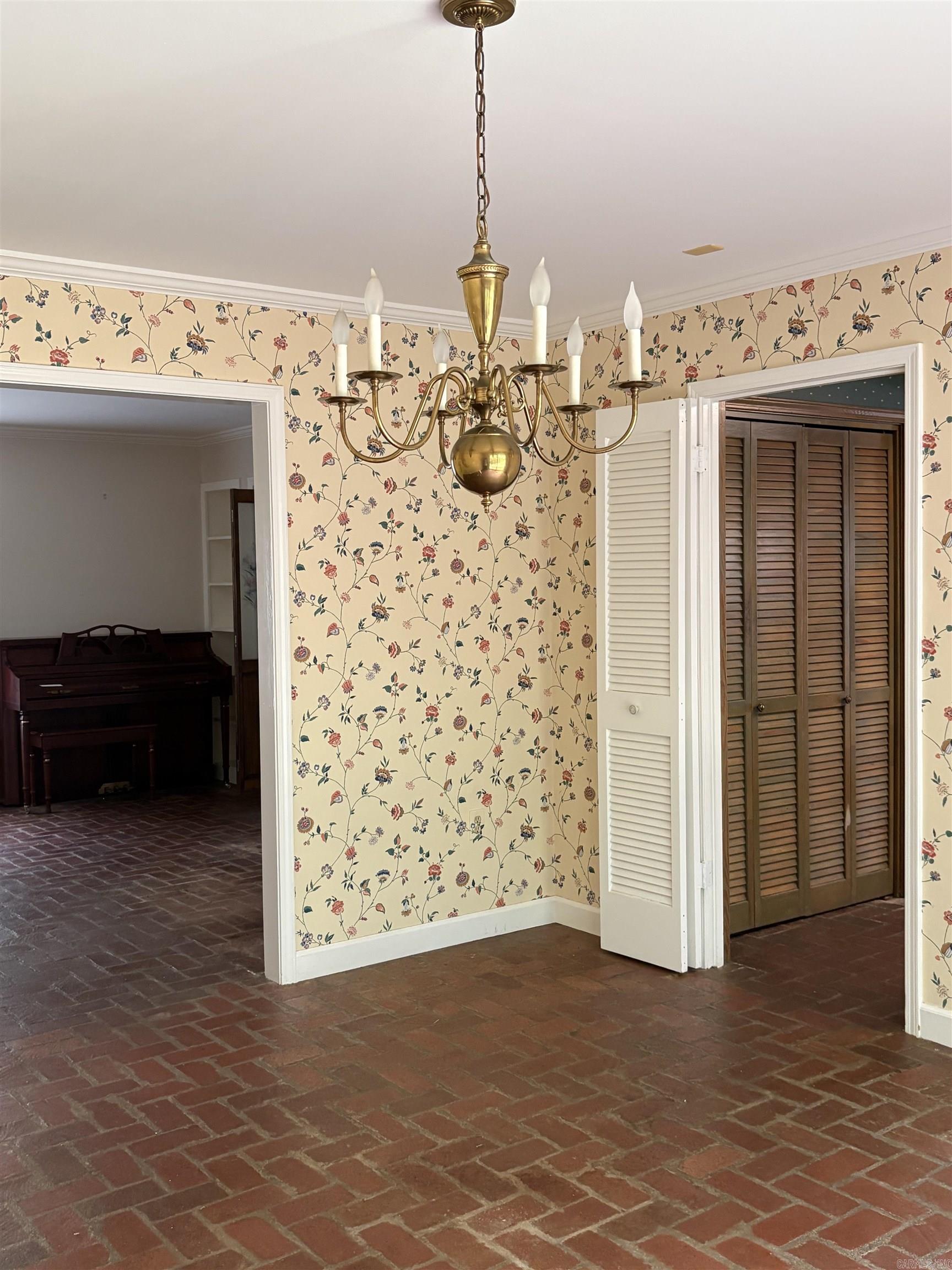 508 Ridgemont Property Photo 3