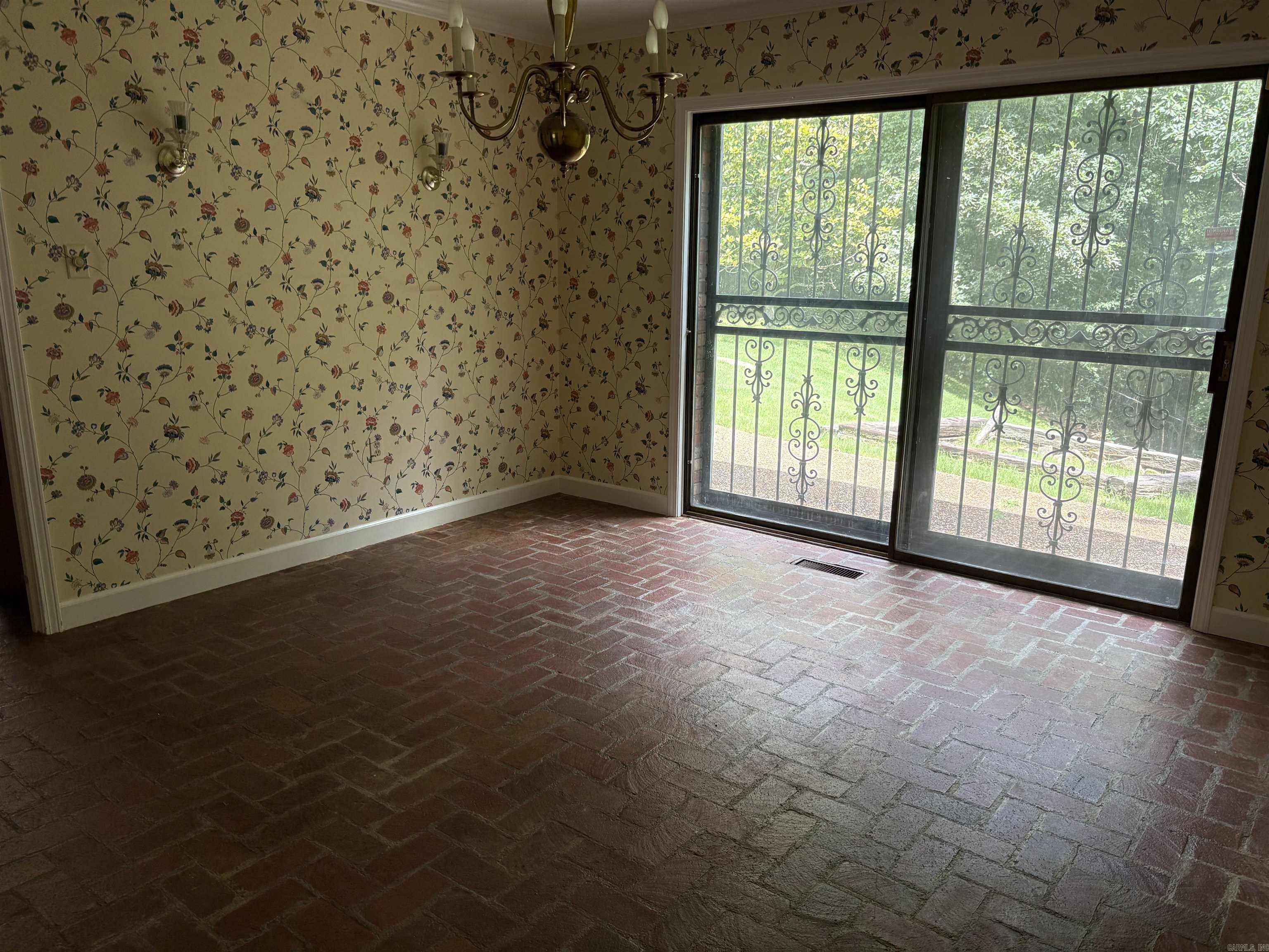 508 Ridgemont Property Photo 5