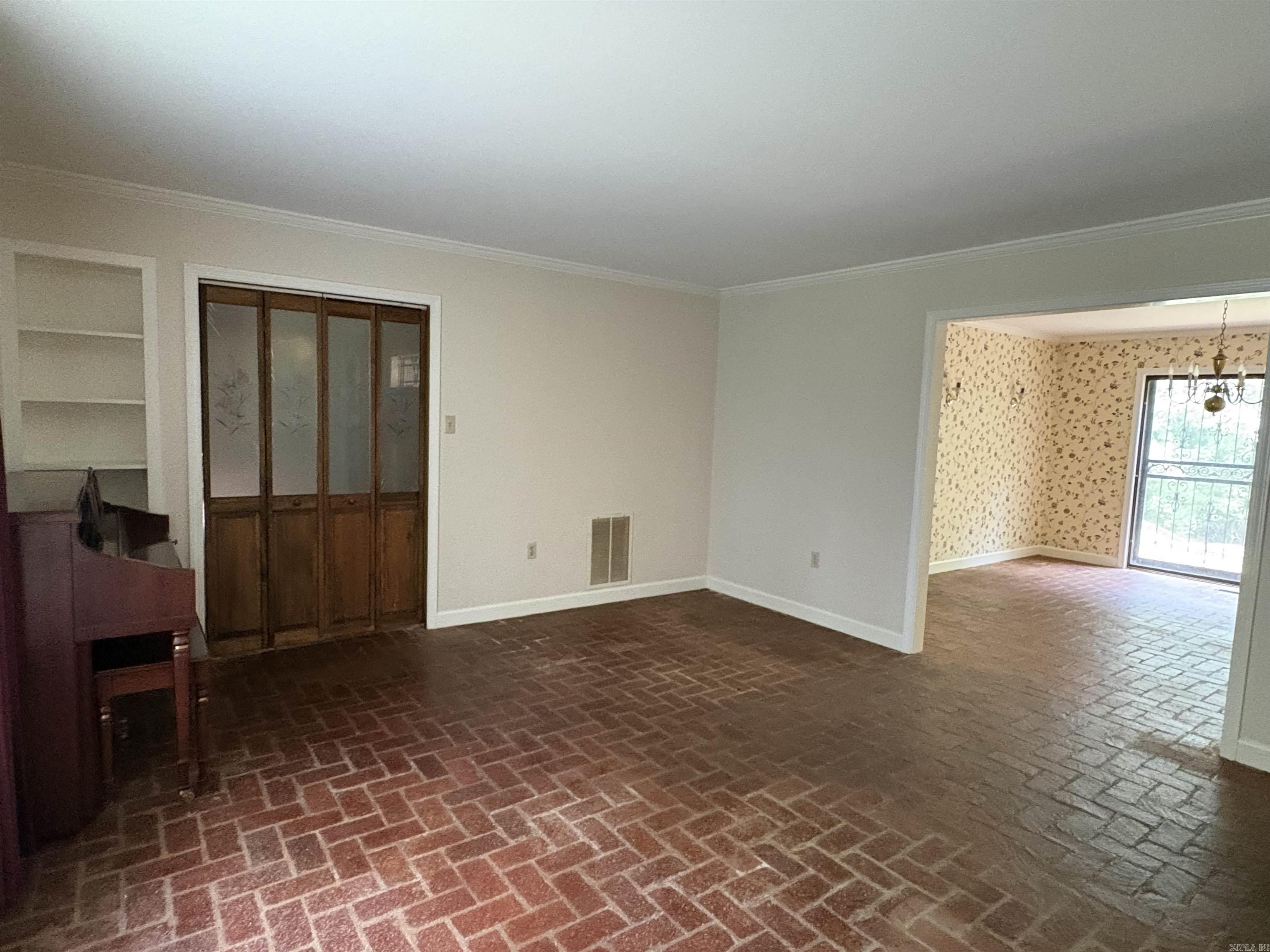508 Ridgemont Property Photo 6