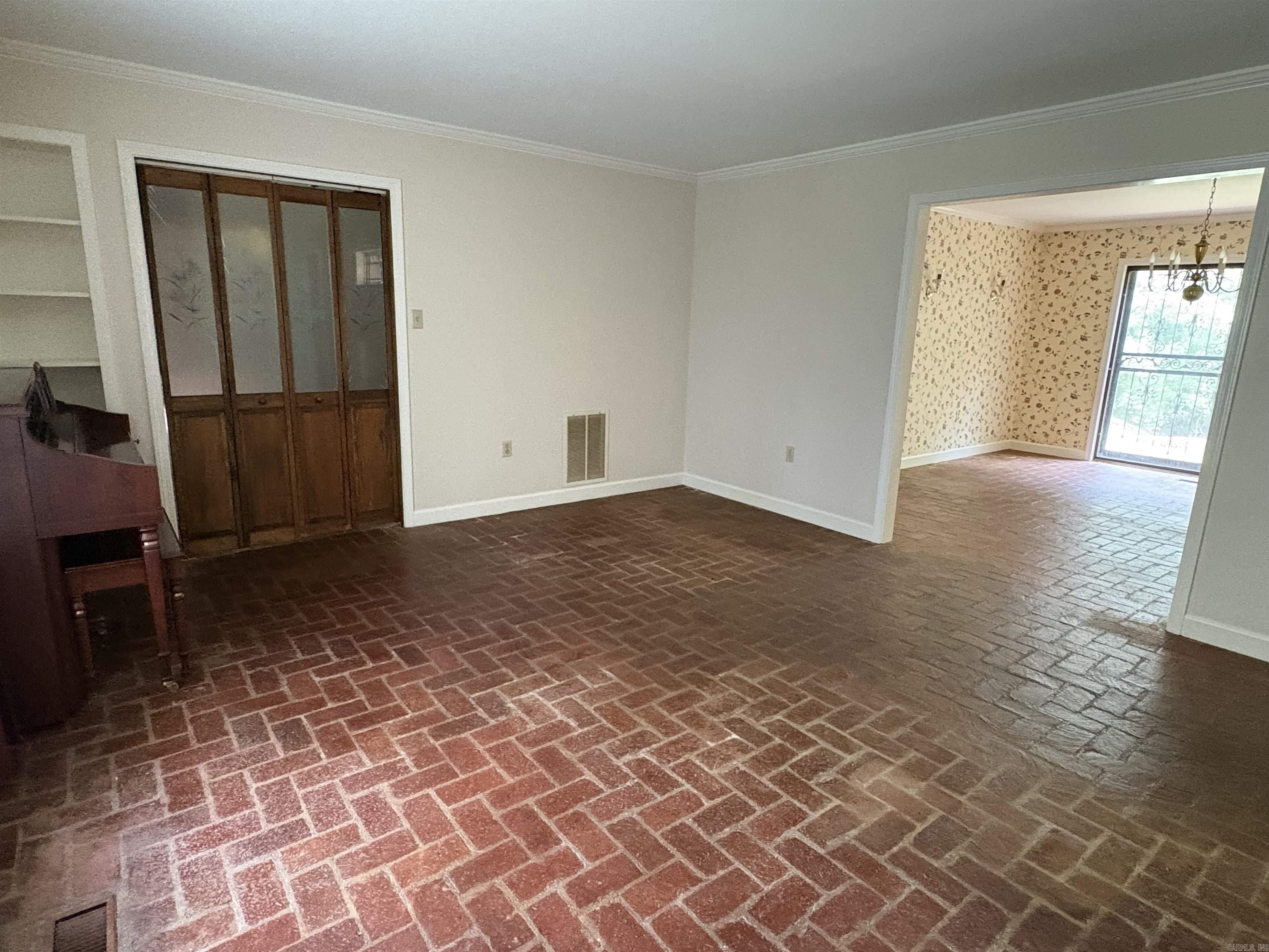 508 Ridgemont Property Photo 7