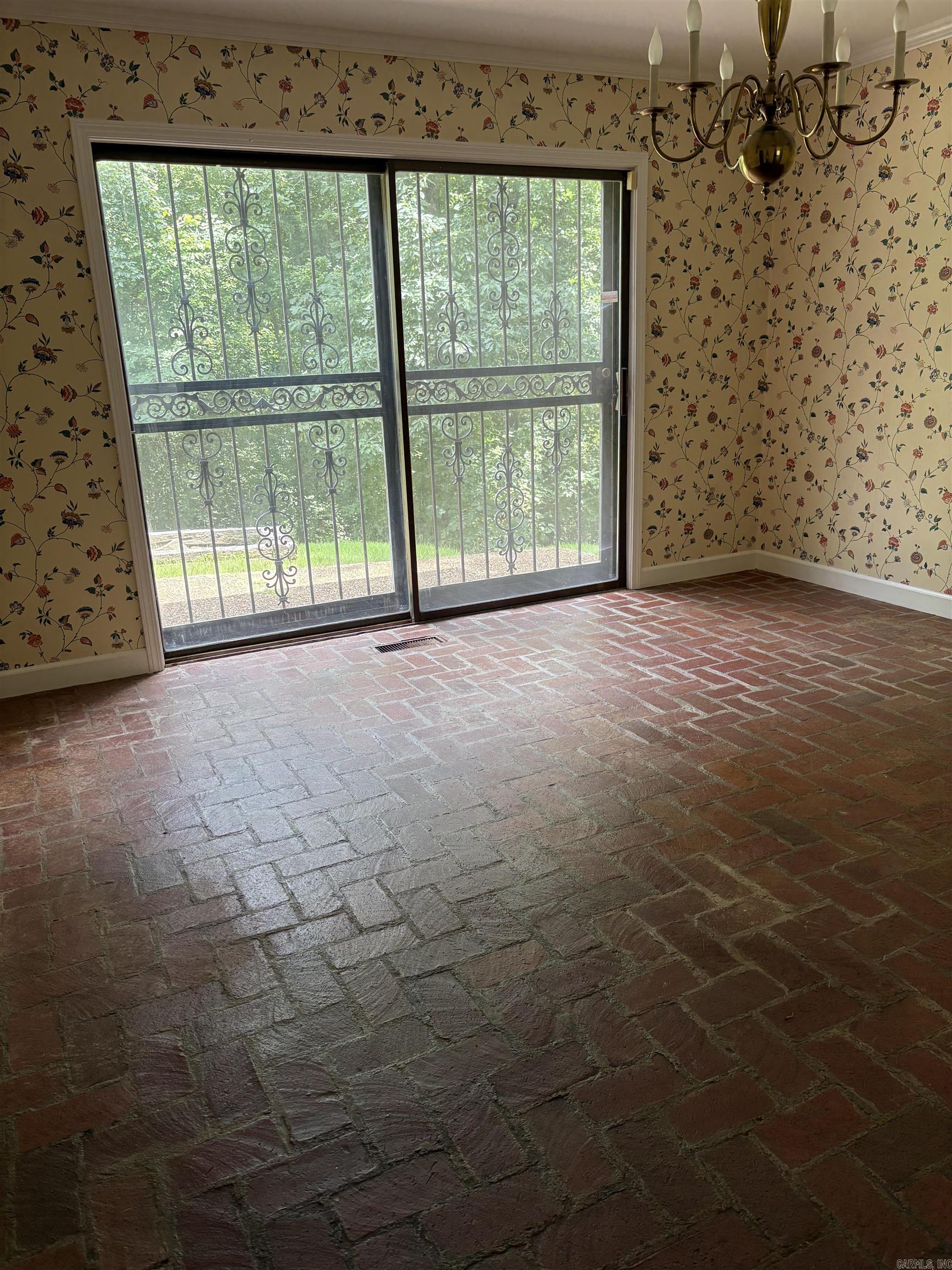 508 Ridgemont Property Photo 8