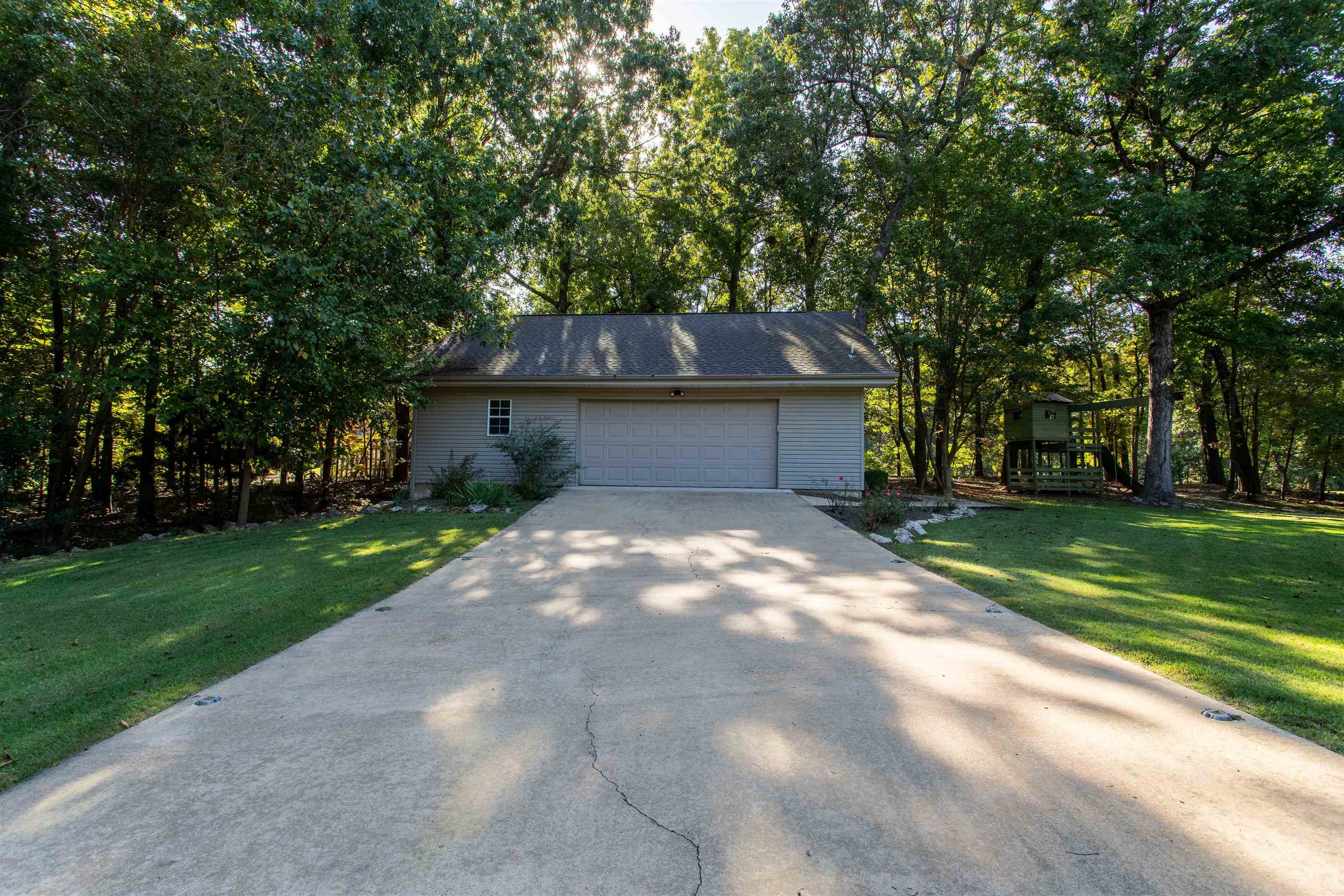 50 Spokane Drive Property Photo 5