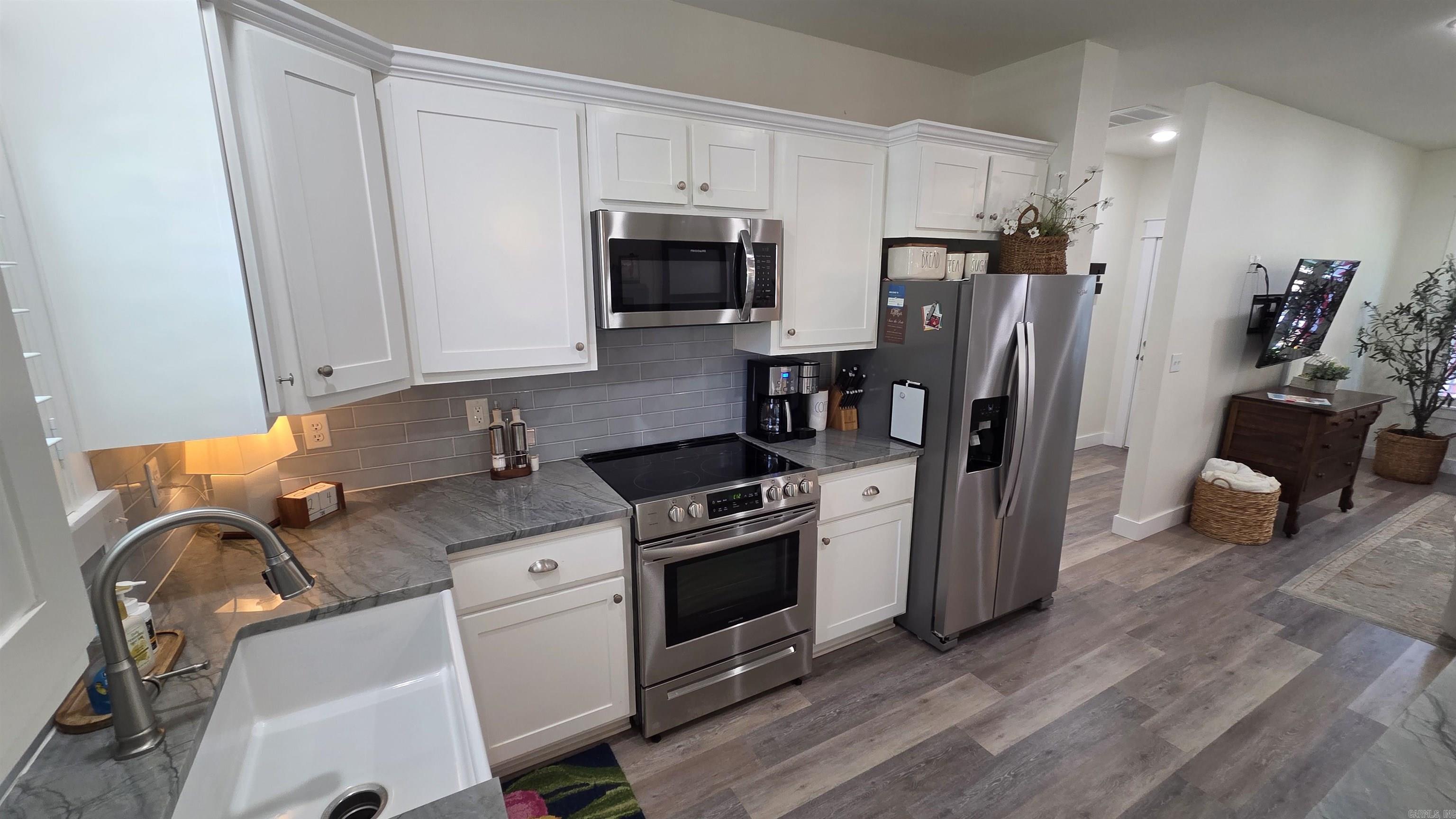 224 Snead Property Photo 11