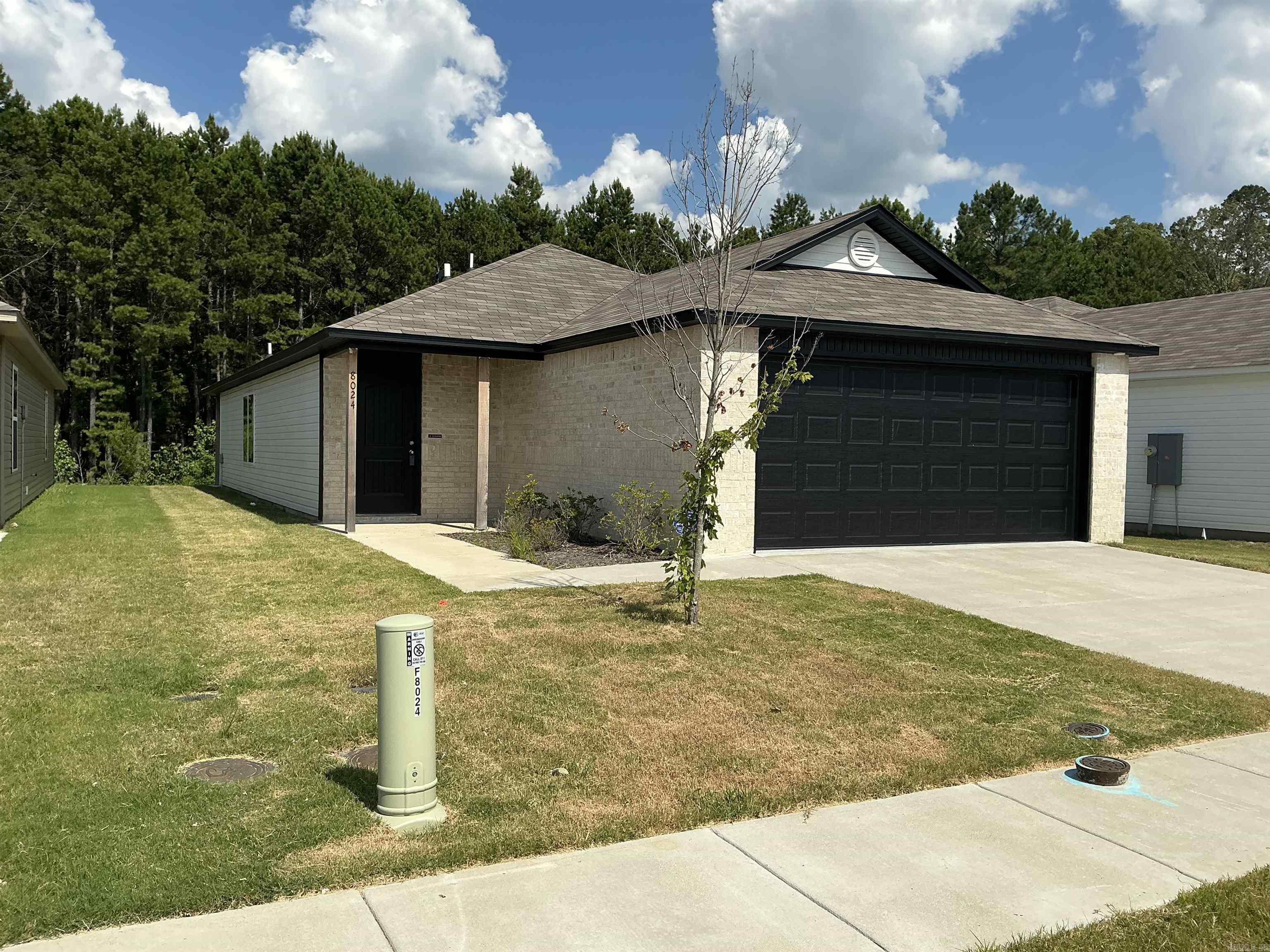 8024 Kim Drive Property Photo 2