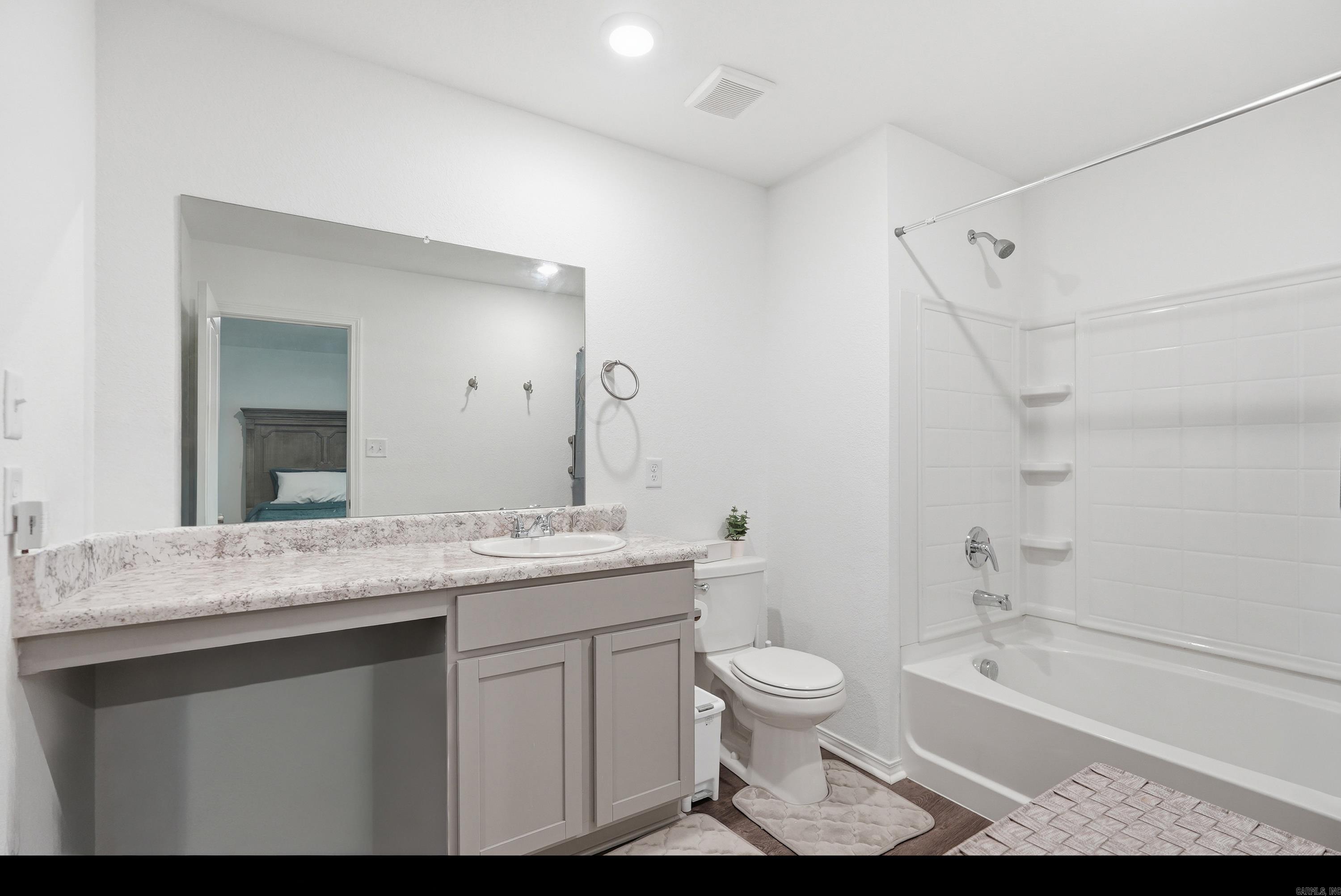 1266 Crotale Street Property Photo 20