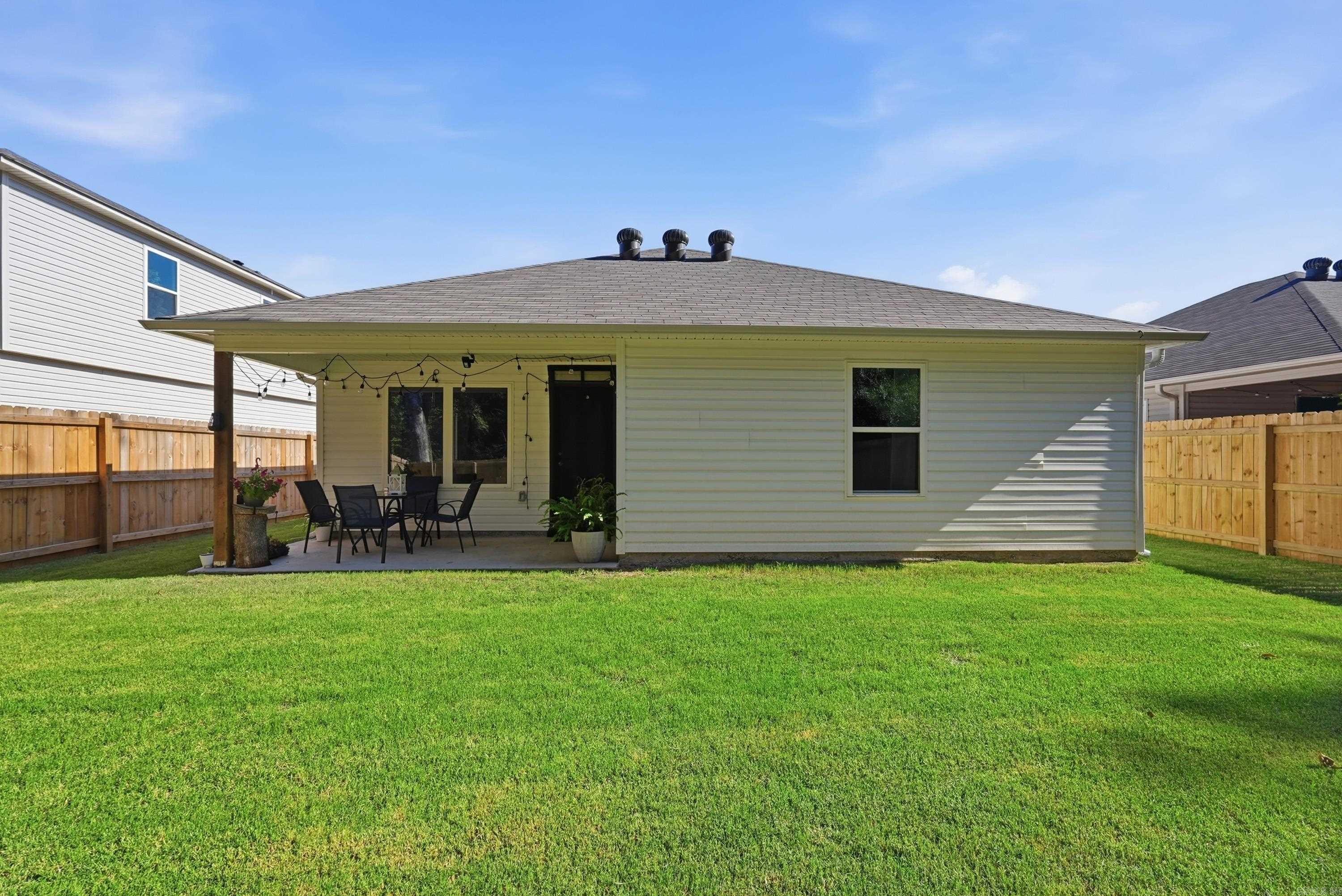 1266 Crotale Street Property Photo 23
