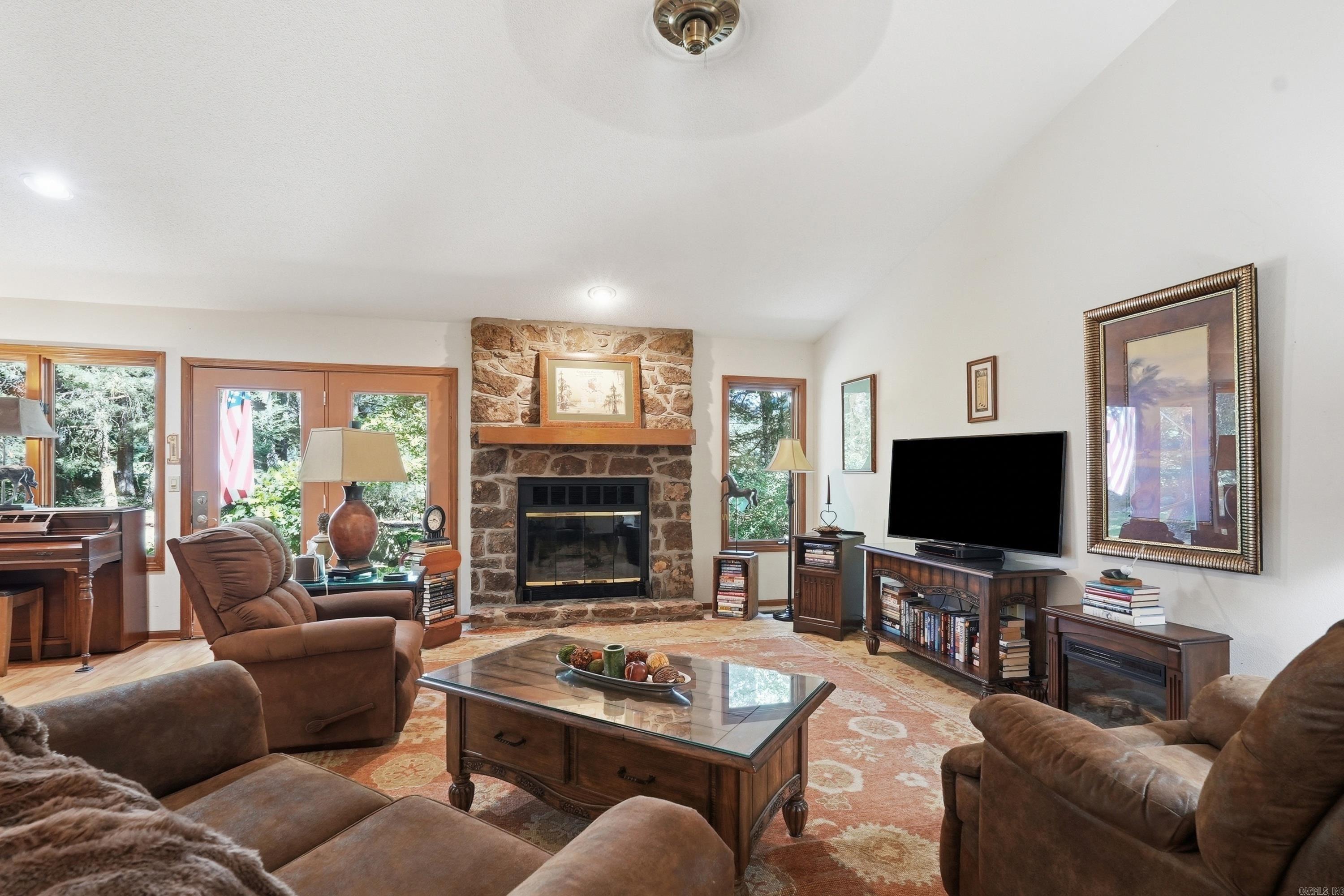 106 Dahlia Circle Property Photo 10