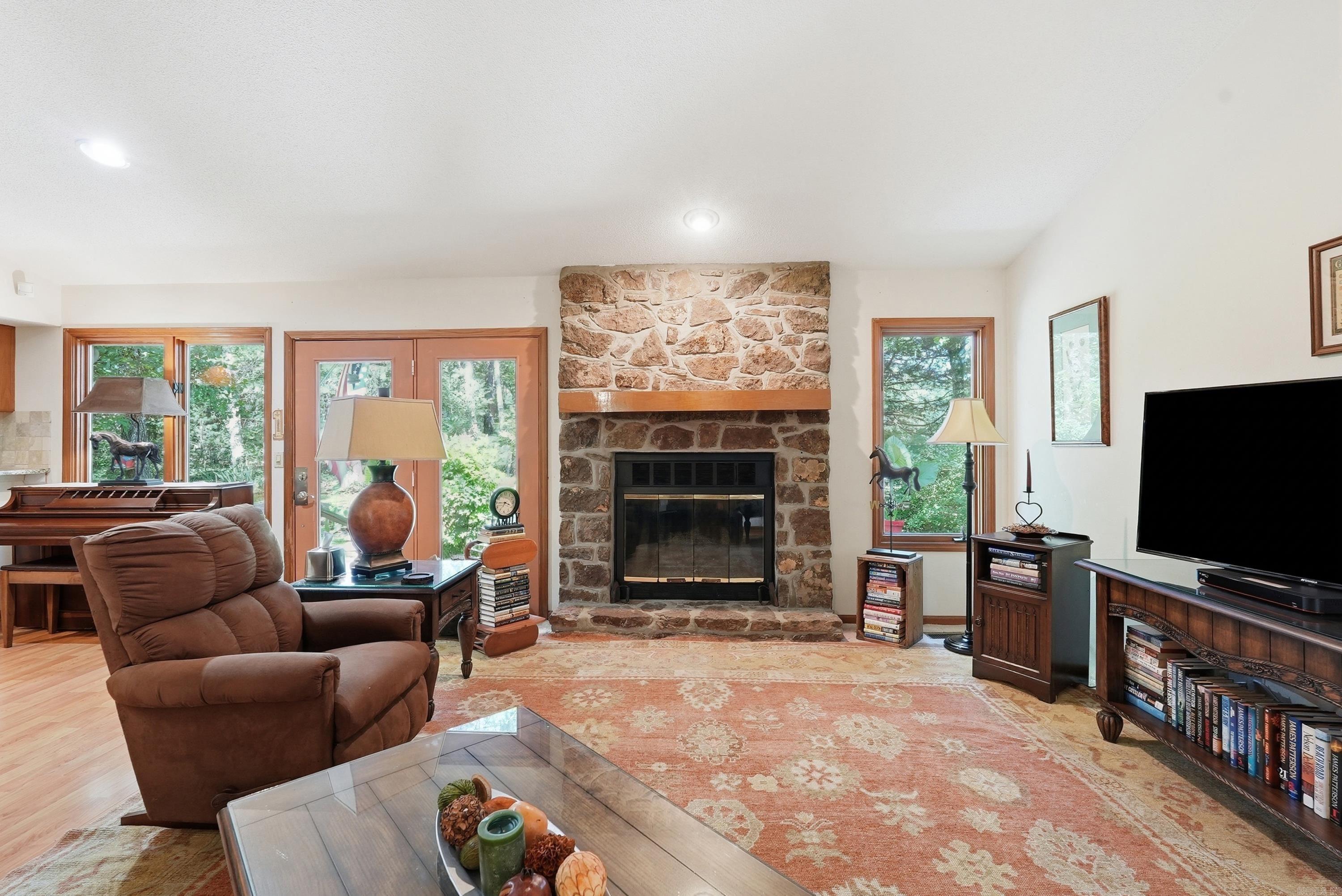 106 Dahlia Circle Property Photo 12