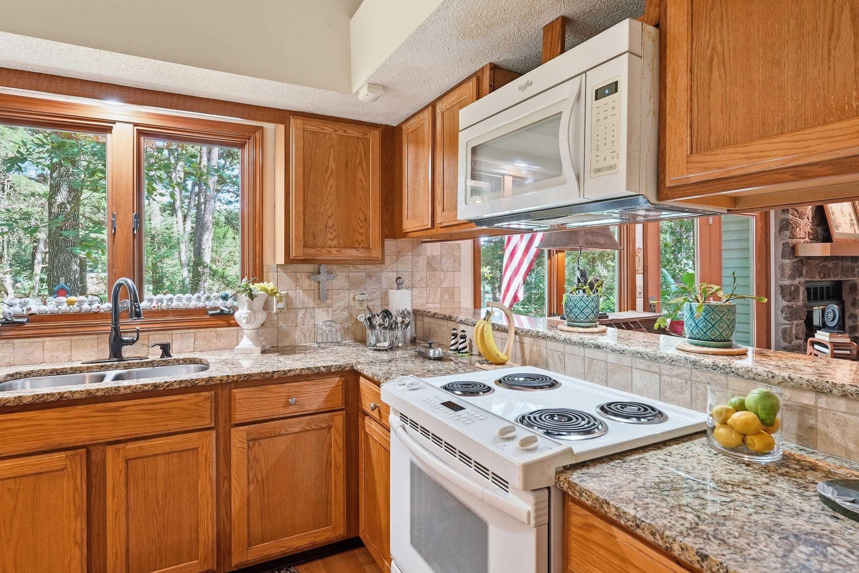 106 Dahlia Circle Property Photo 16