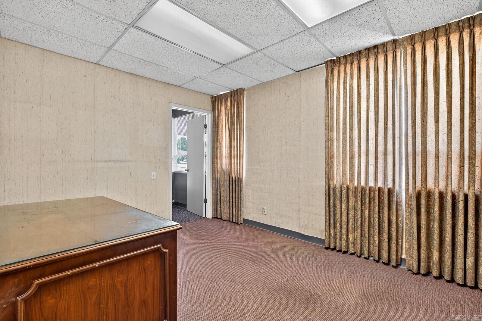 1601 S University Avenue Property Photo 41