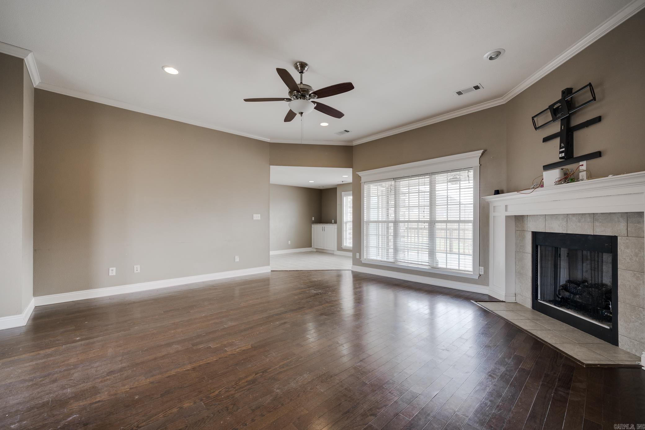 5609 Aviator Drive Property Photo 5