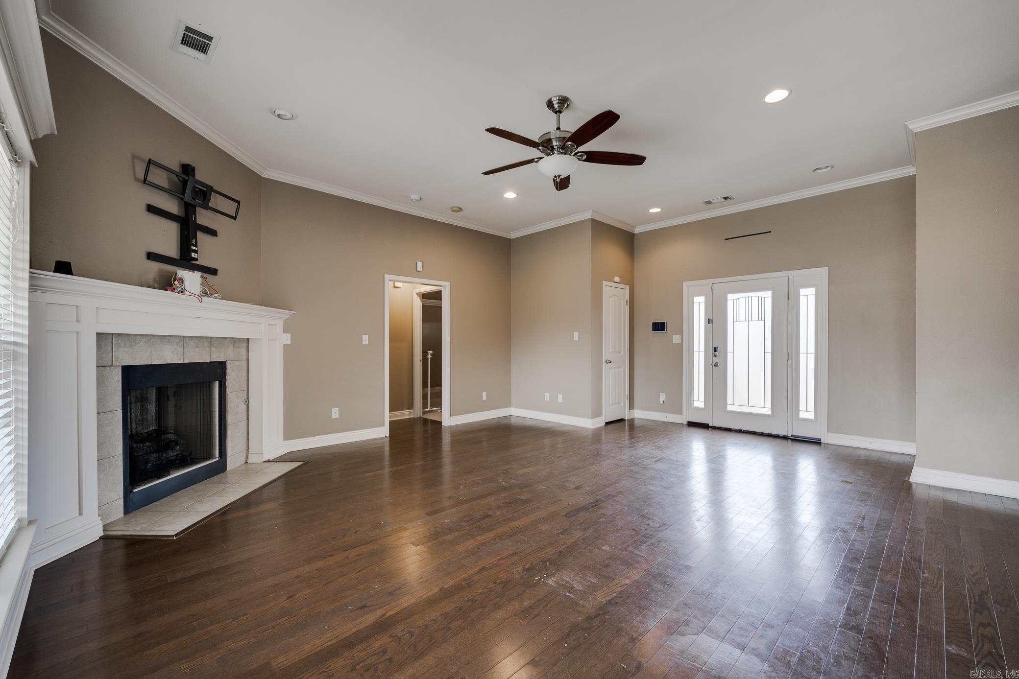 5609 Aviator Drive Property Photo 7
