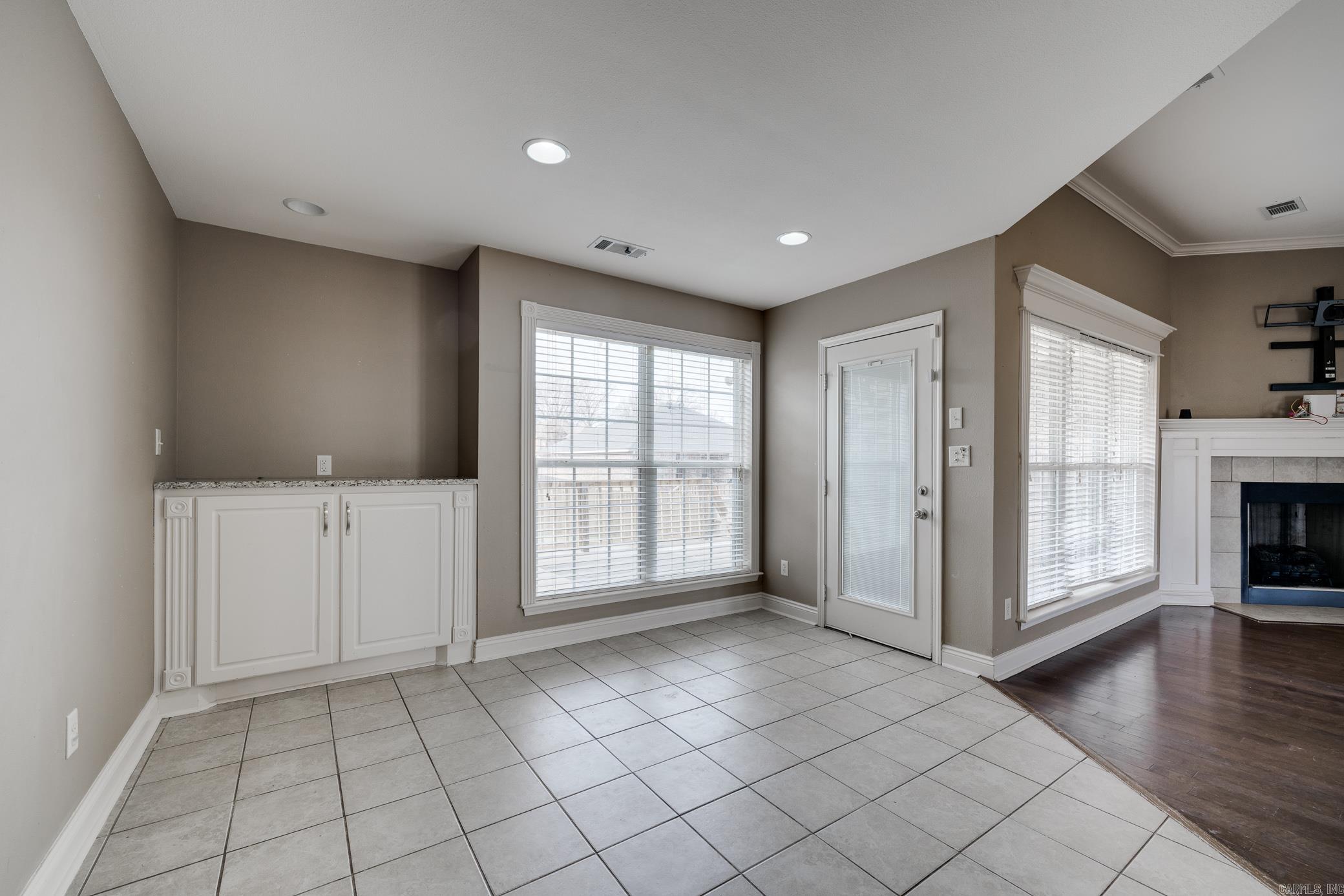 5609 Aviator Drive Property Photo 12
