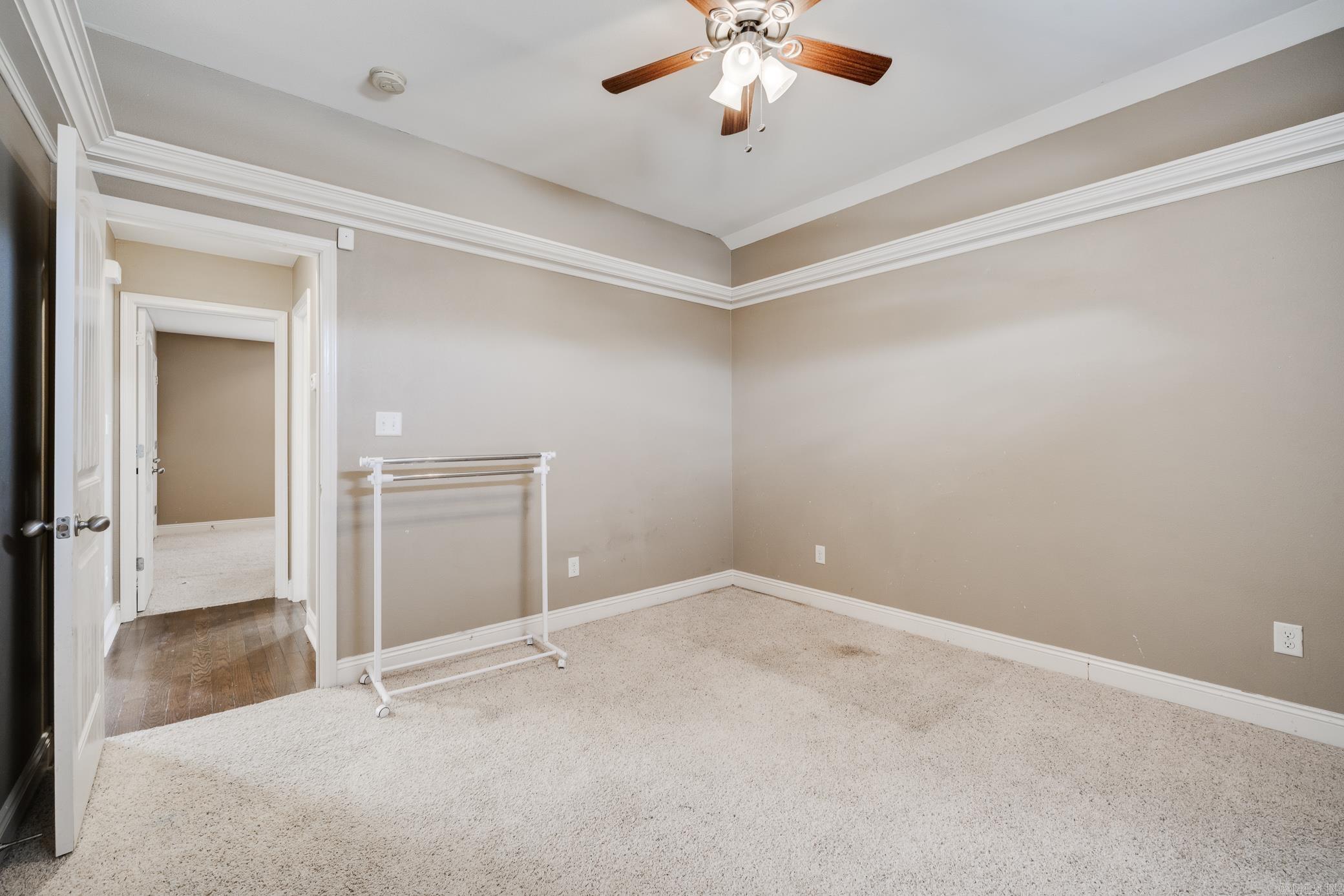 5609 Aviator Drive Property Photo 23