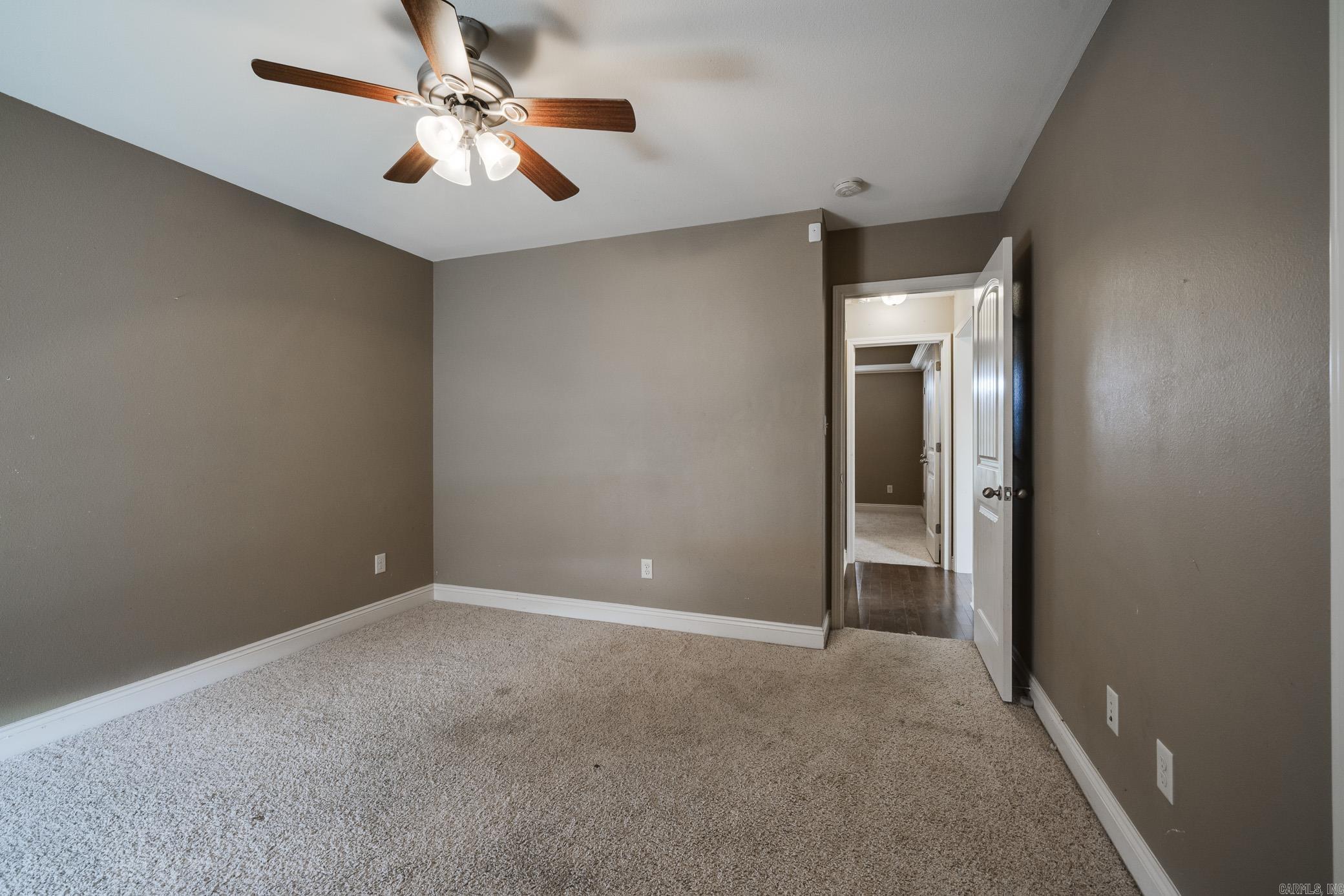 5609 Aviator Drive Property Photo 26