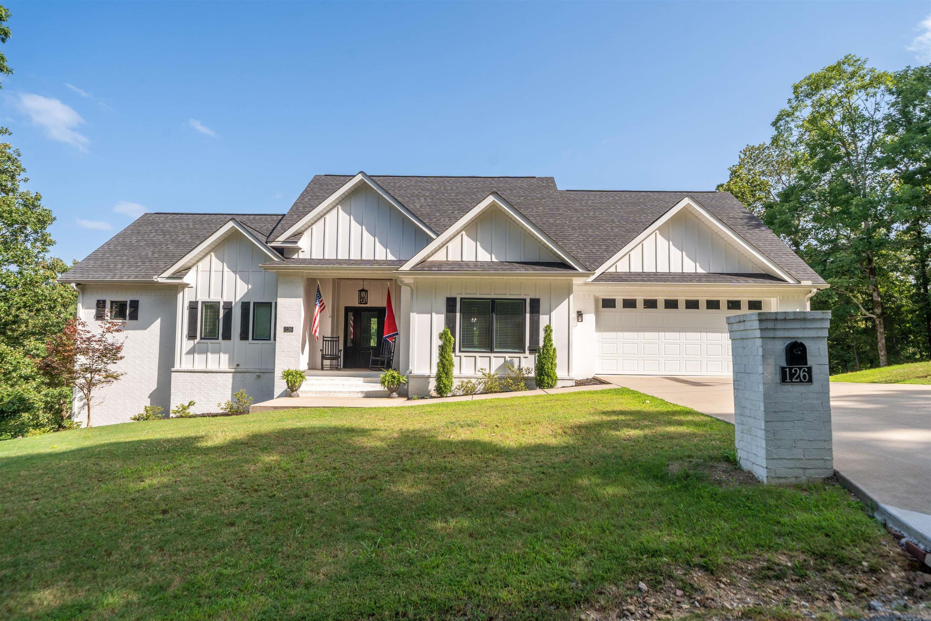 126 Morningside Dr Property Photo 1