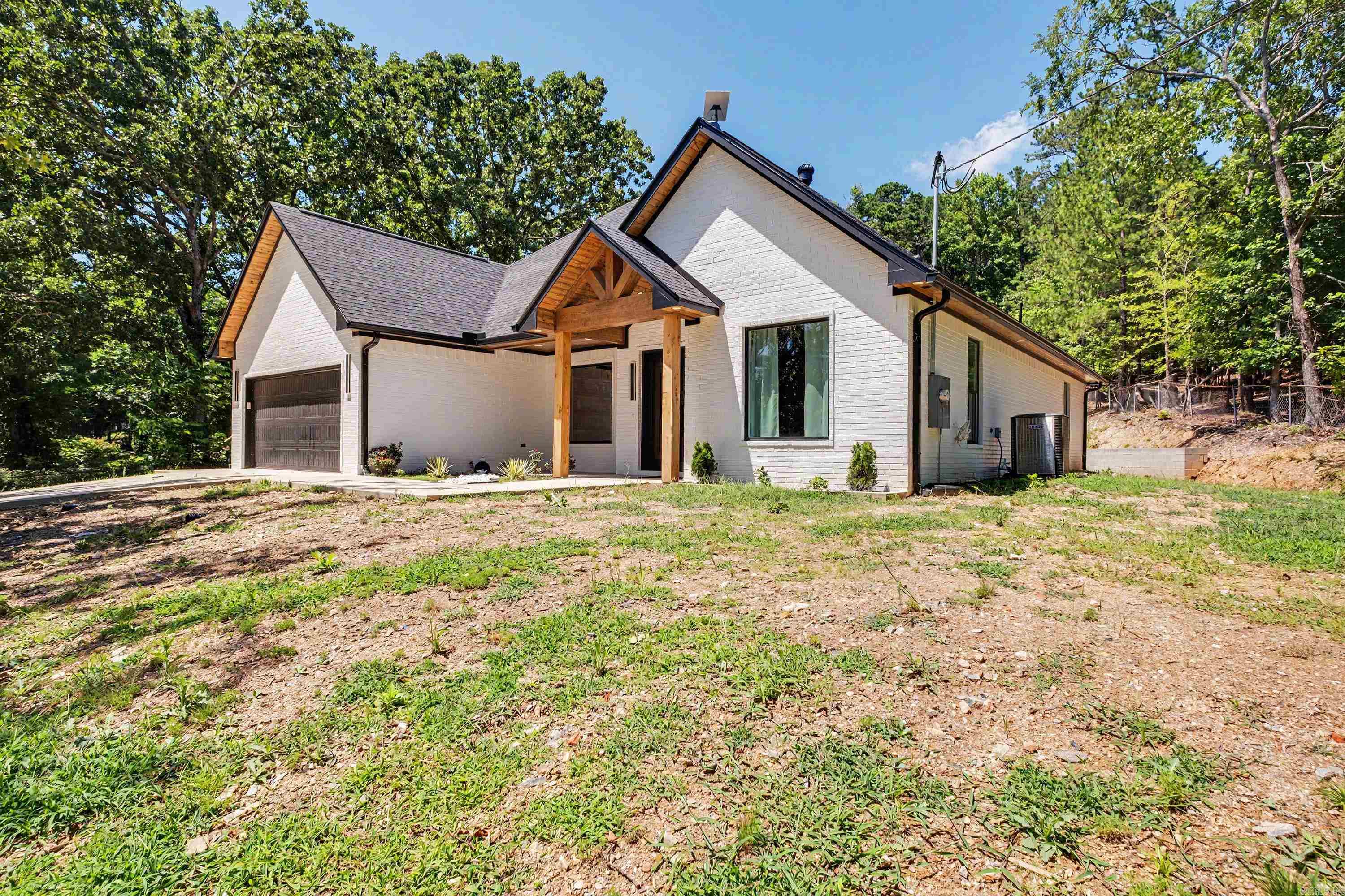 3011 Beauchamp Road Property Photo 2