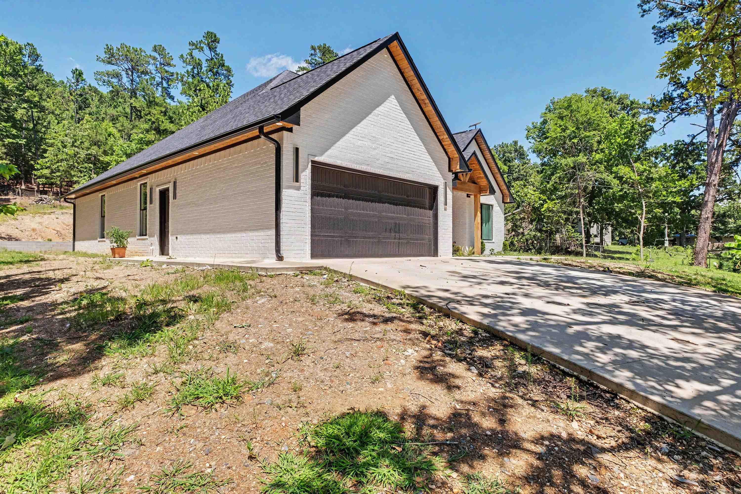 3011 Beauchamp Road Property Photo 3